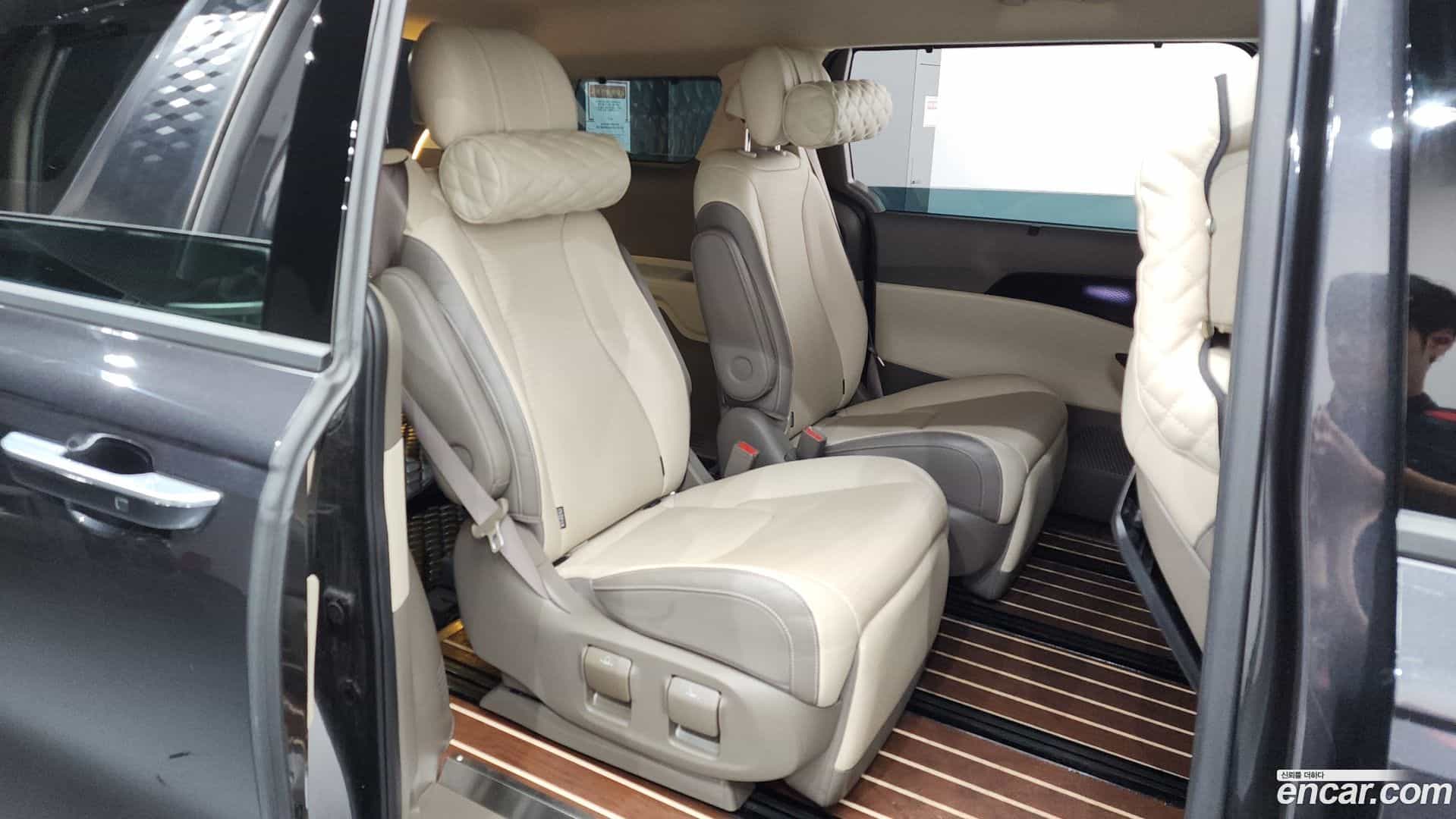 Canival Kia 2023.7-OPTION-016