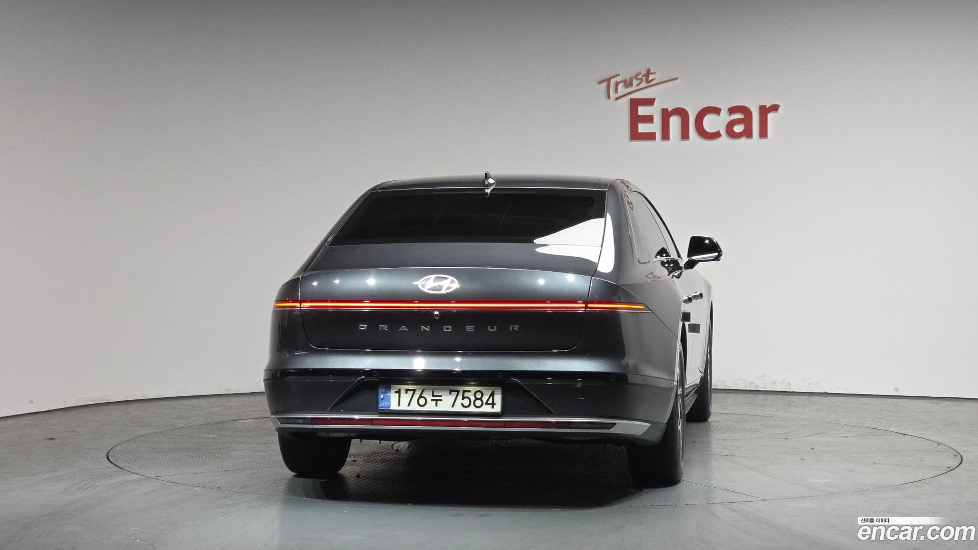 Main__Slider__Photo:Grandeur Hyundai 2024.2-3