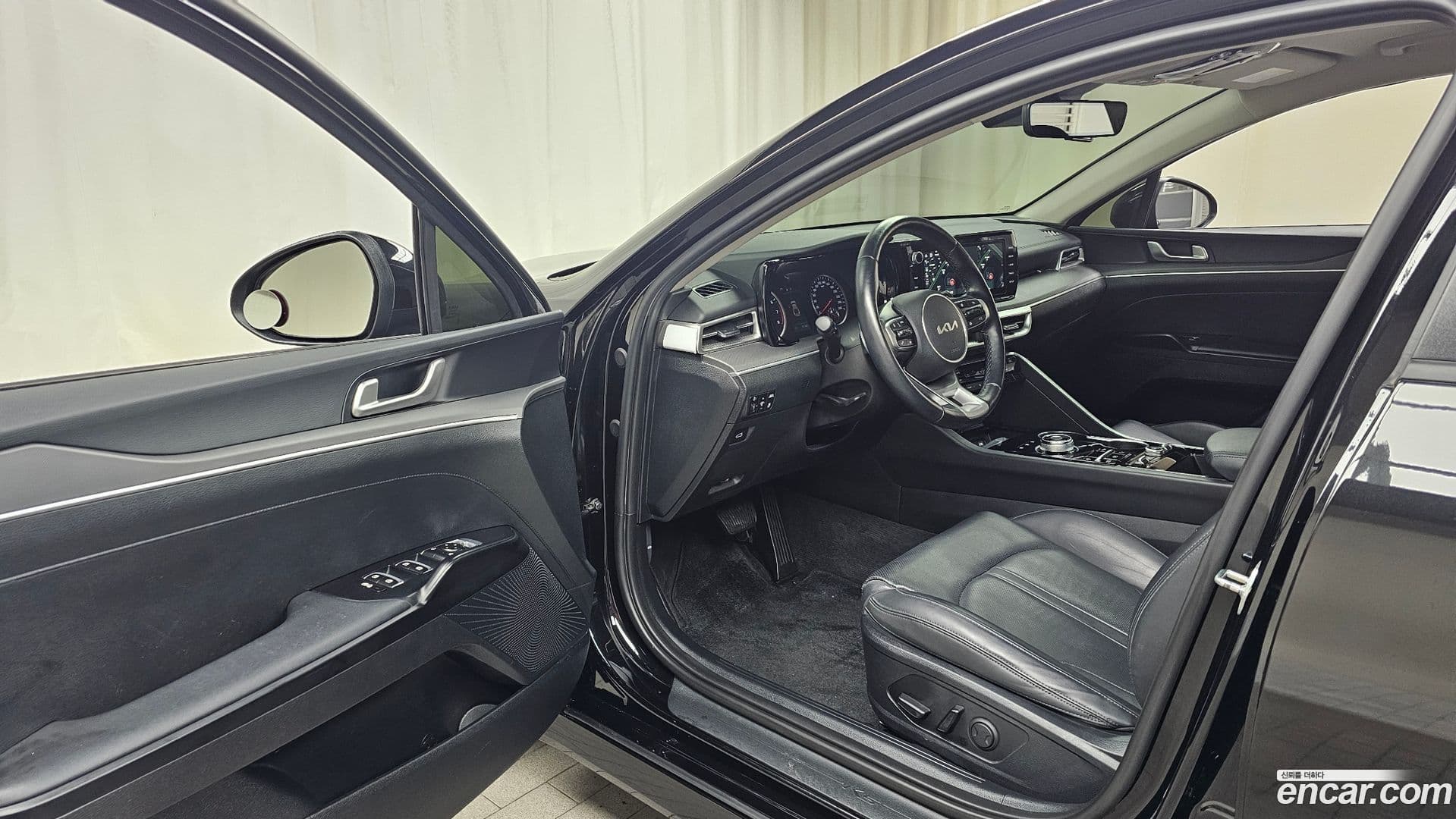 Main__Slider__Photo:K5 Kia 2022.1-9