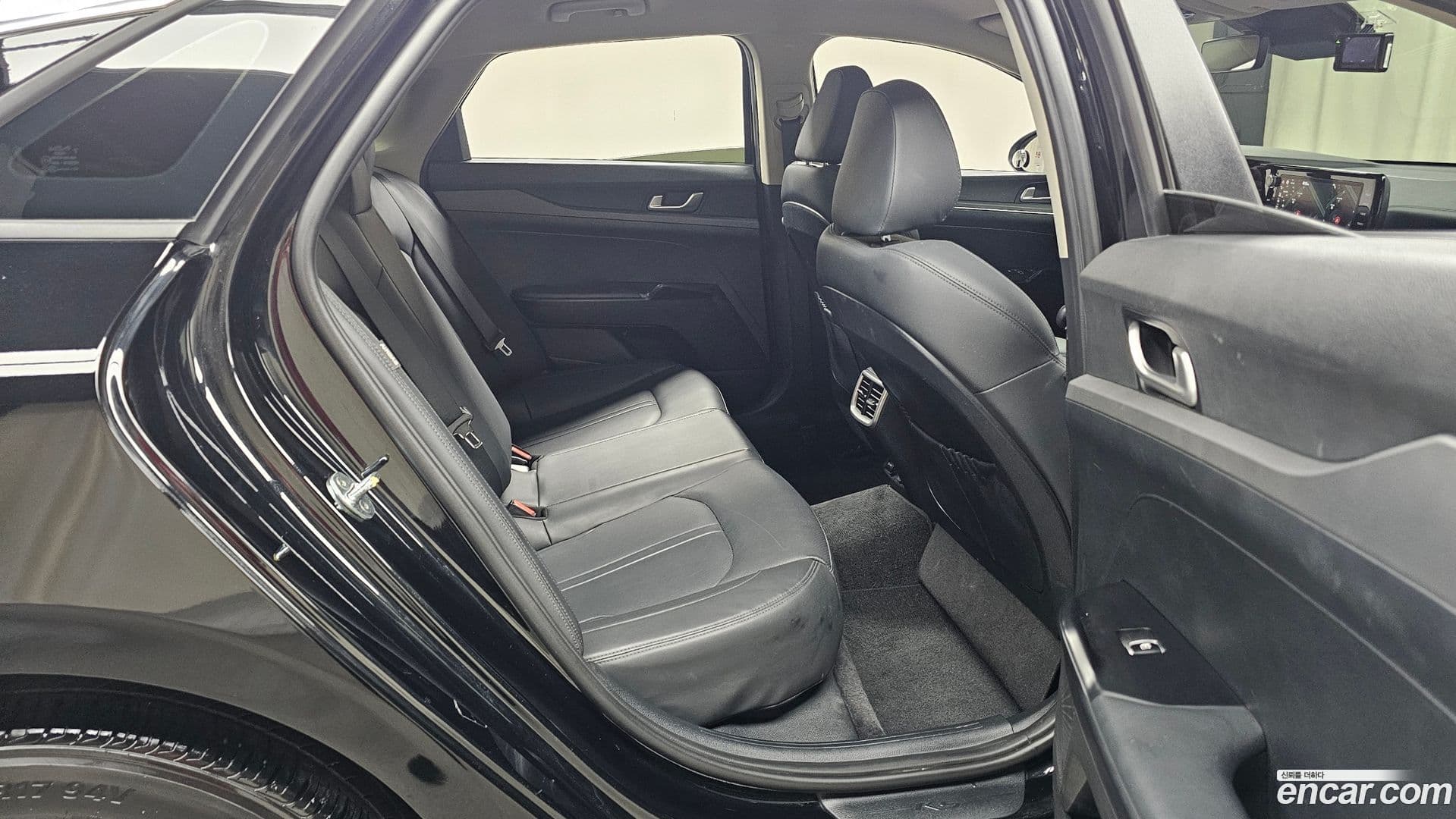 Main__Slider__Photo:K5 Kia 2022.1-11