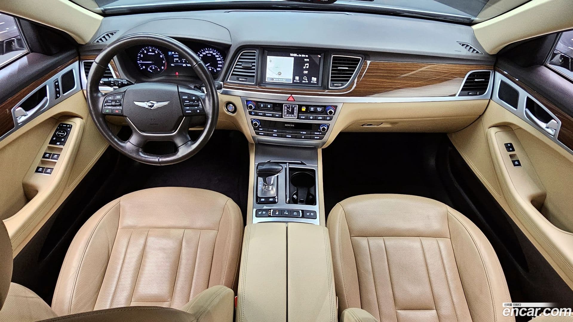 Main__Slider__Photo:G80 Genesis 2019.5-6