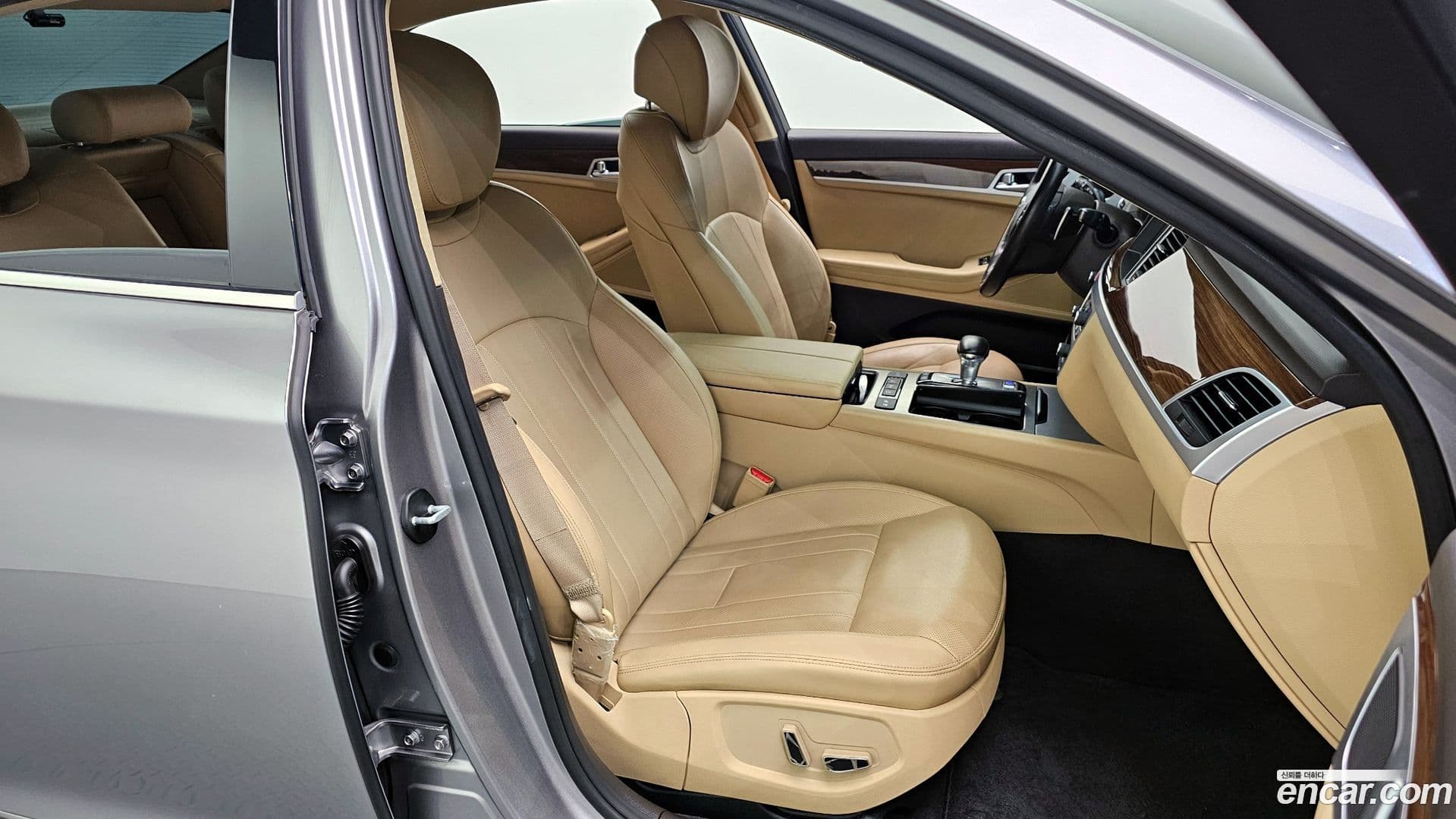 Main__Slider__Photo:G80 Genesis 2019.5-9