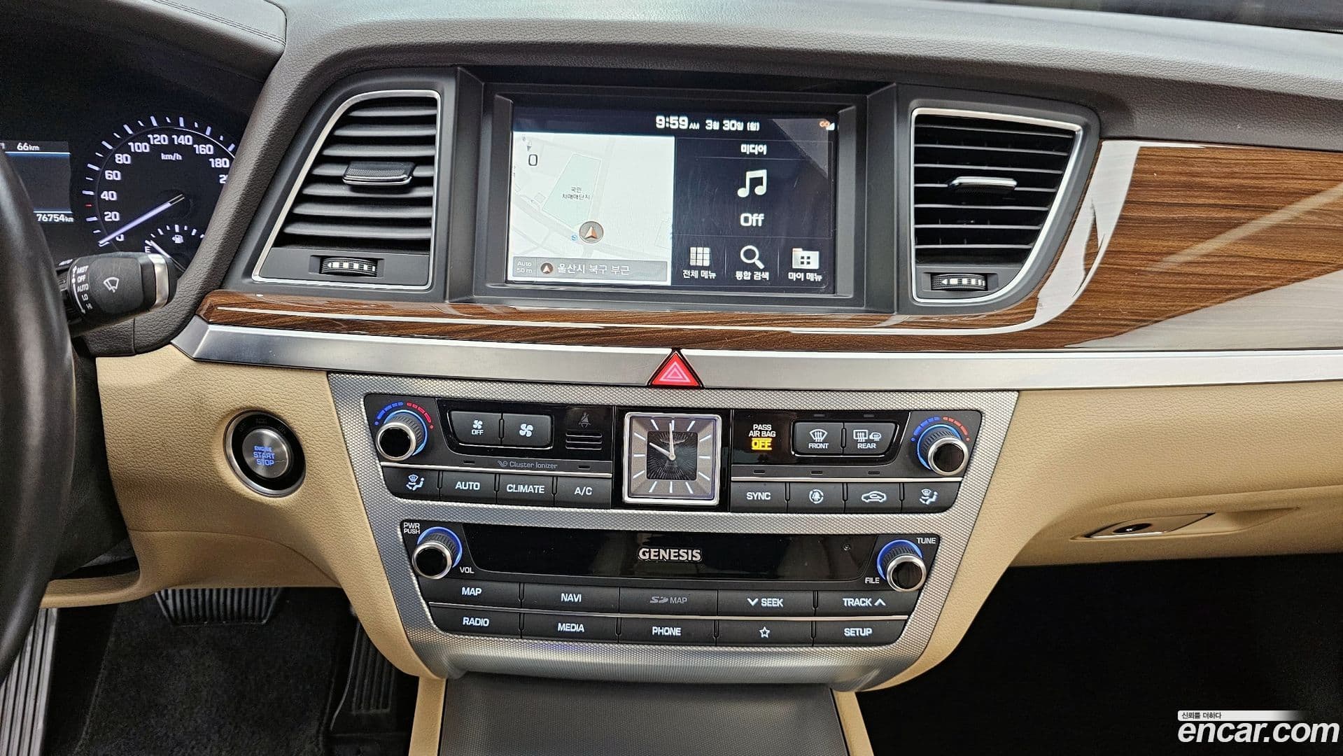 Main__Slider__Photo:G80 Genesis 2019.5-14