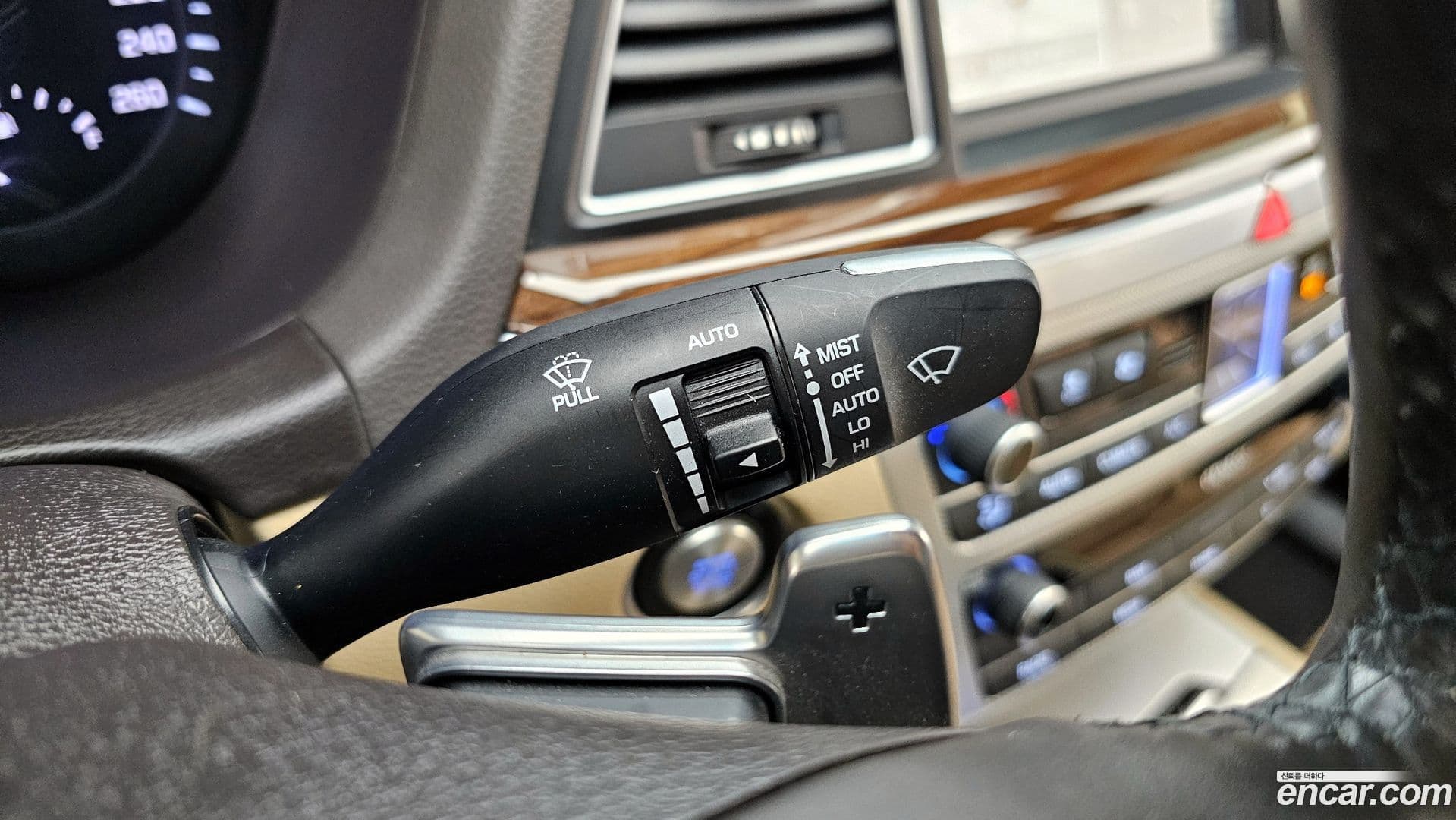 Main__Slider__Photo:G80 Genesis 2019.5-17