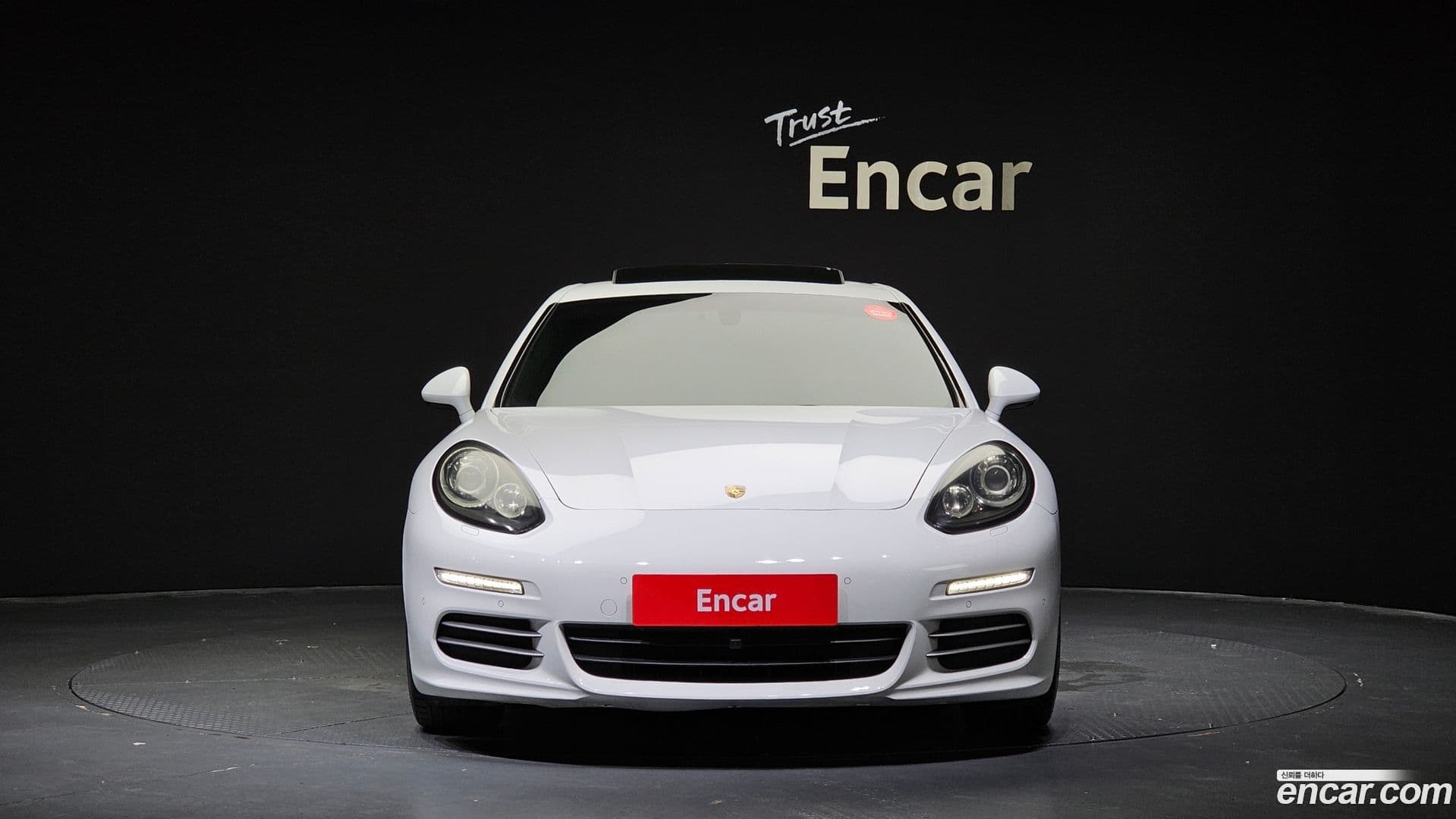 Main__Slider__Photo:Panamera Porsche 2015.3-2