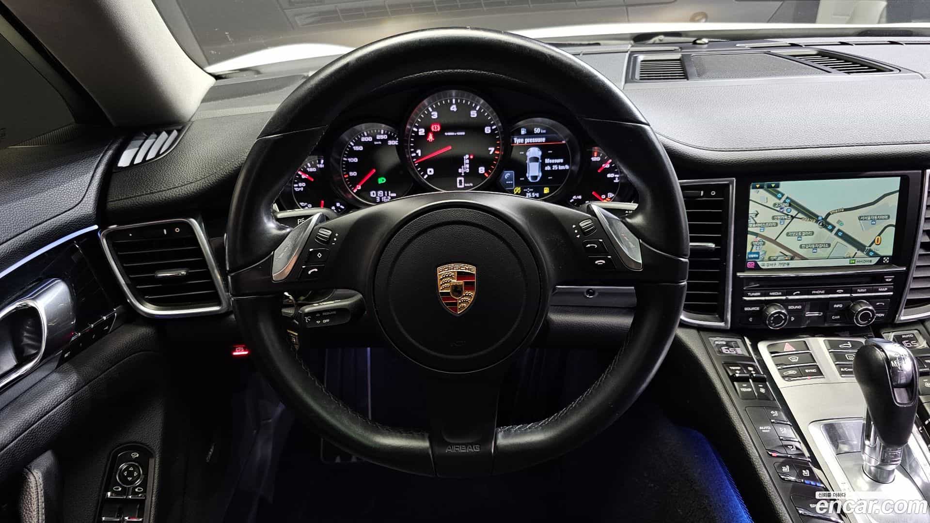 Panamera Porsche 2015.3-OPTION-017