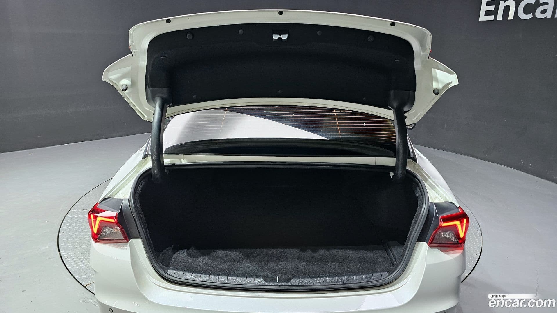 Main__Slider__Photo:K5 Kia 2021.3-19