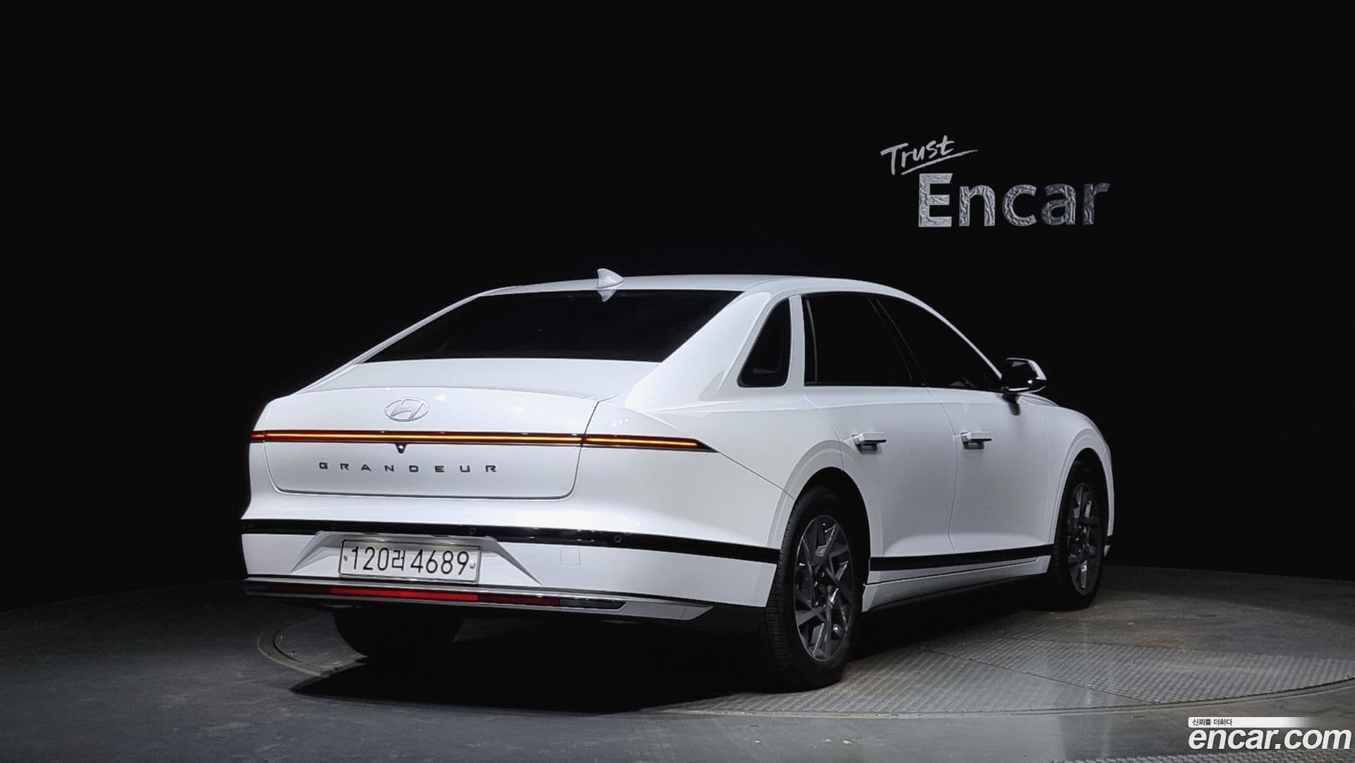 Main__Slider__Photo:Grandeur Hyundai 2024.2-1