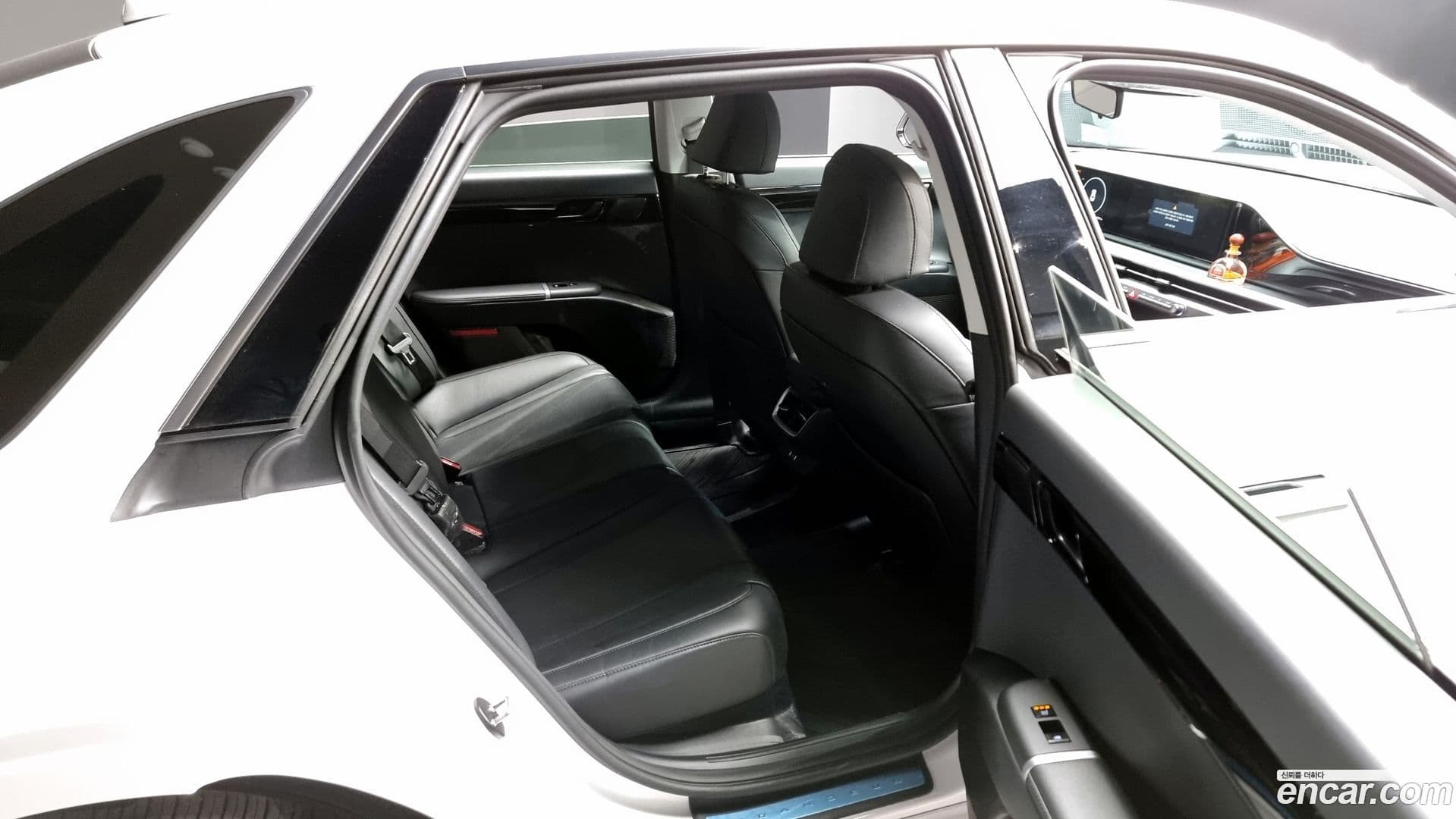 Main__Slider__Photo:Grandeur Hyundai 2024.2-11