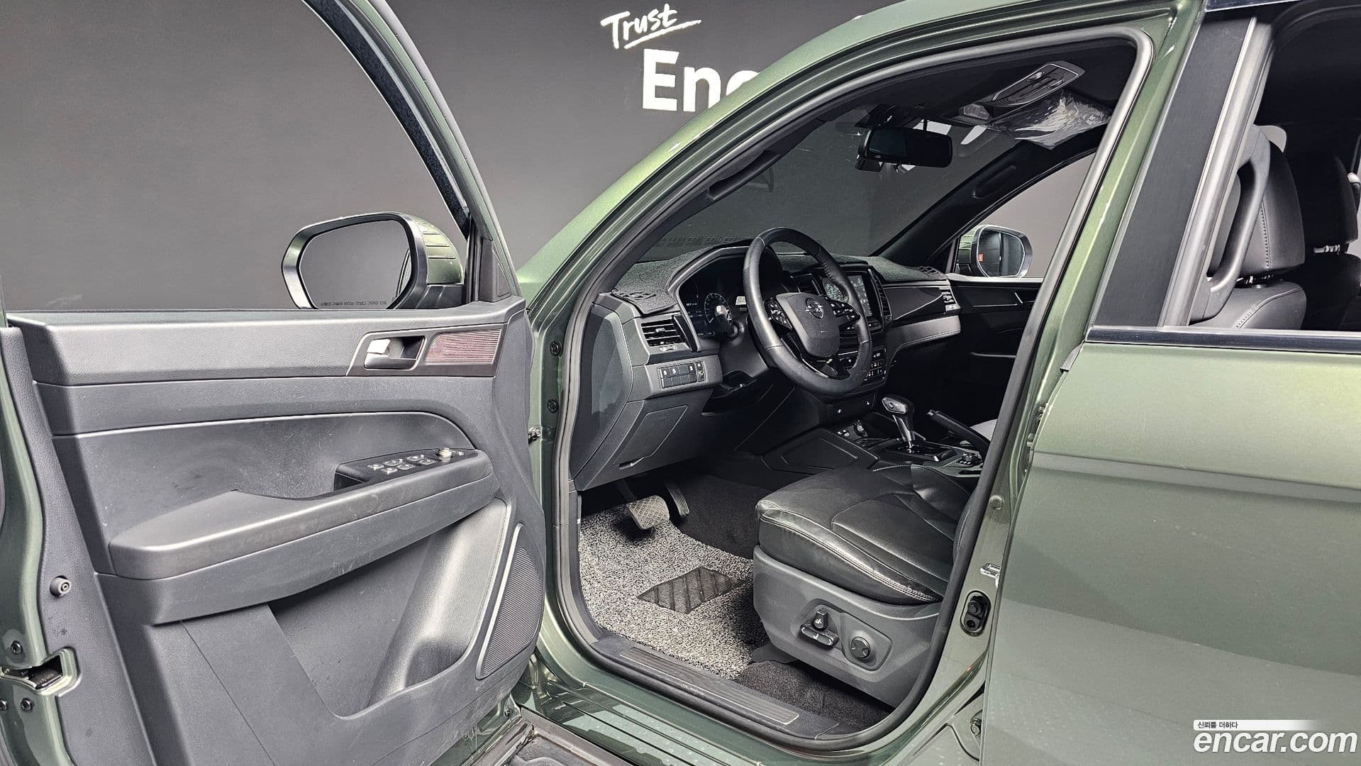 Main__Slider__Photo:Rexton KG_Mobility_Ssangyong 2023.4-10