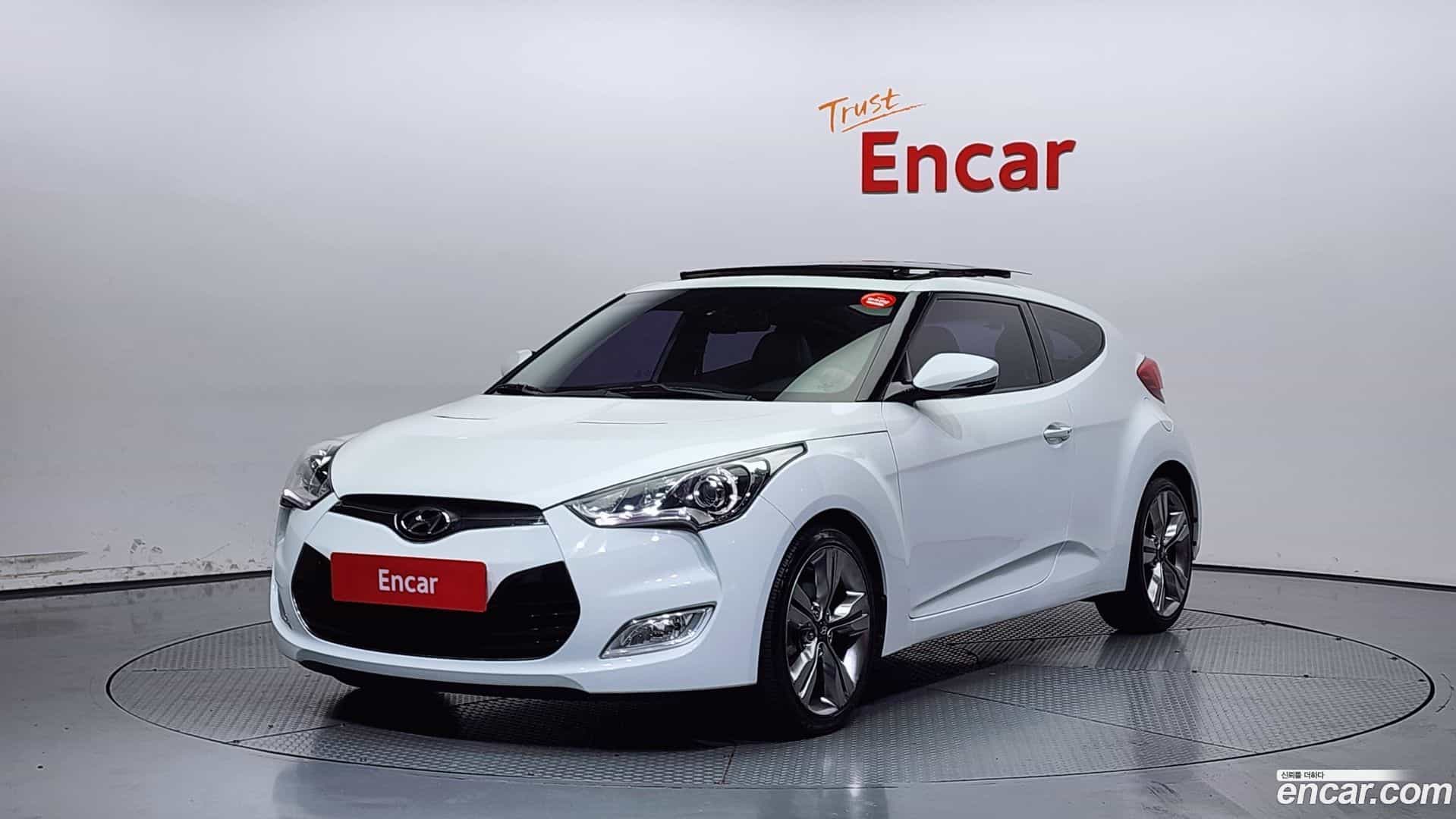 Veloster Hyundai 2014.4-OUTER-001