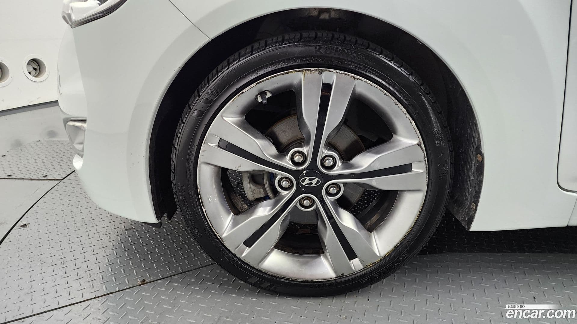 Main__Slider__Photo:Veloster Hyundai 2014.4-4