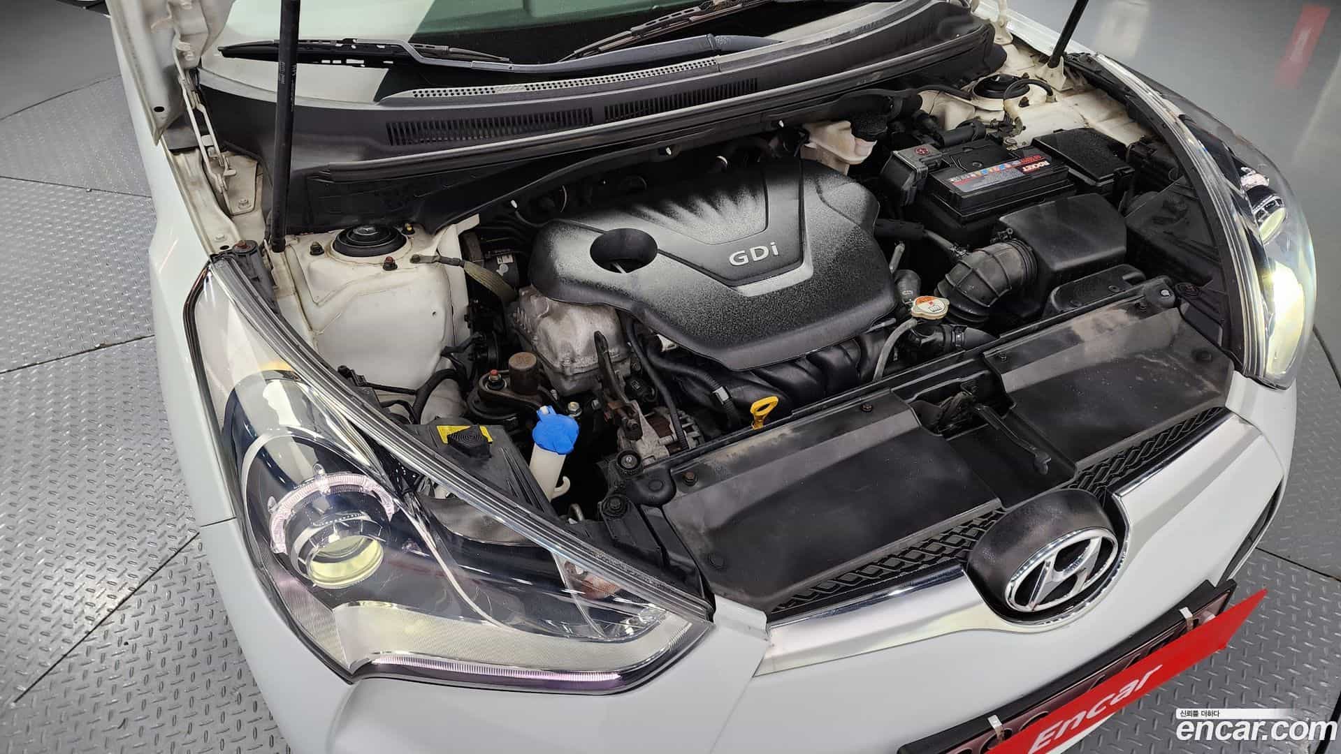 Veloster Hyundai 2014.4-INNER-006