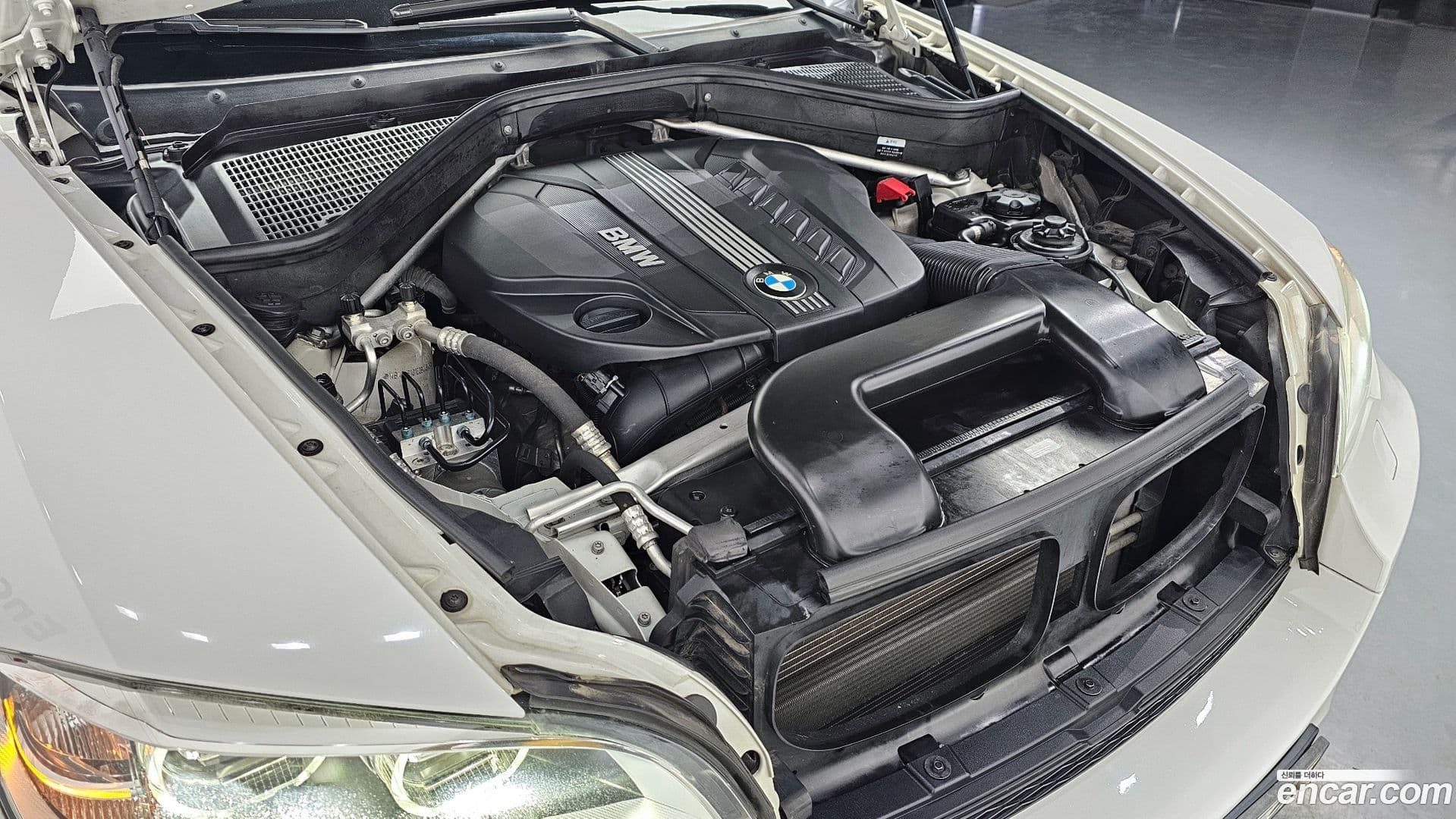 Main__Slider__Photo:X6 BMW 2014.1-5