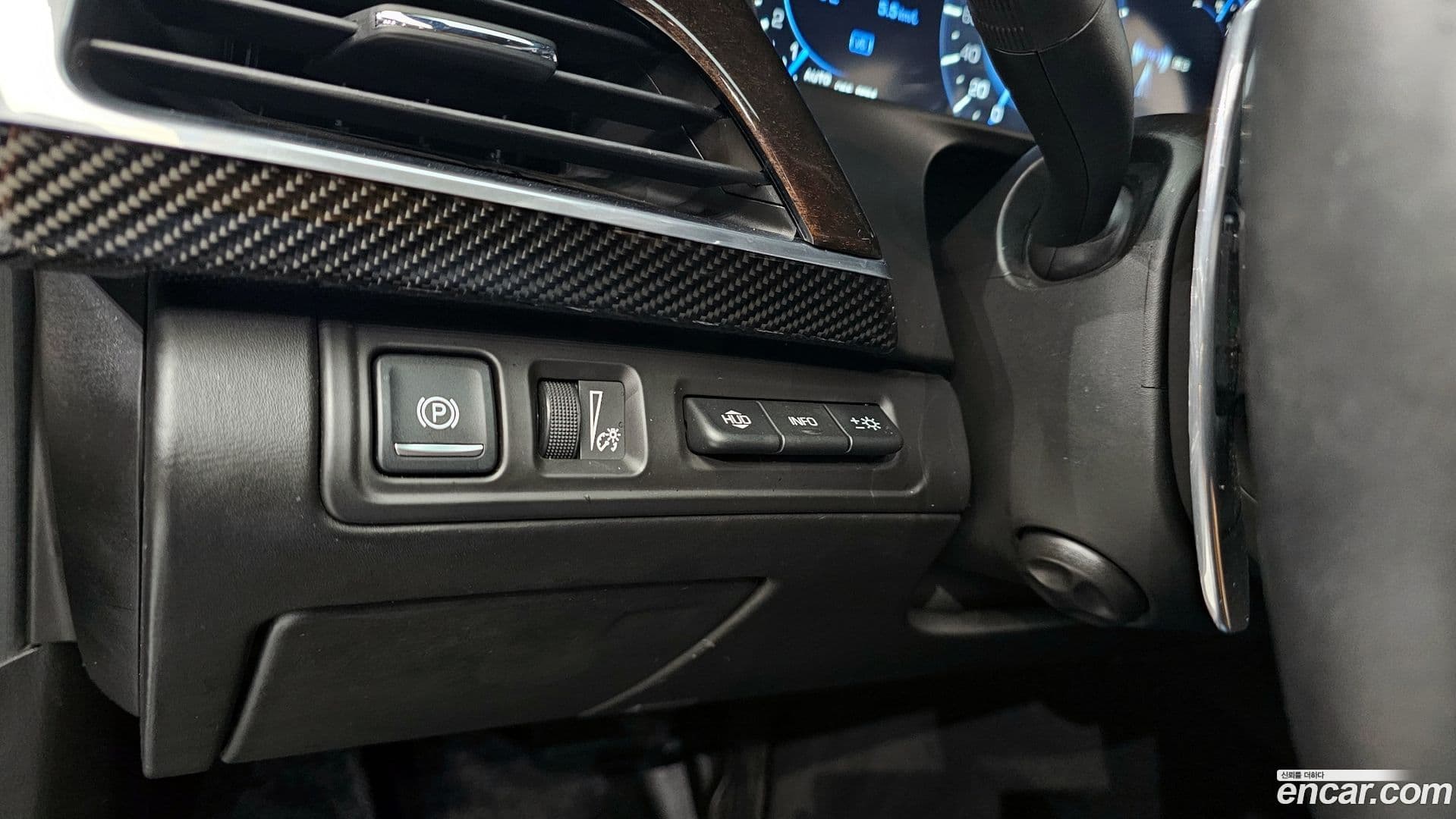 Main__Slider__Photo:CT6 Cadillac 2018.2-16