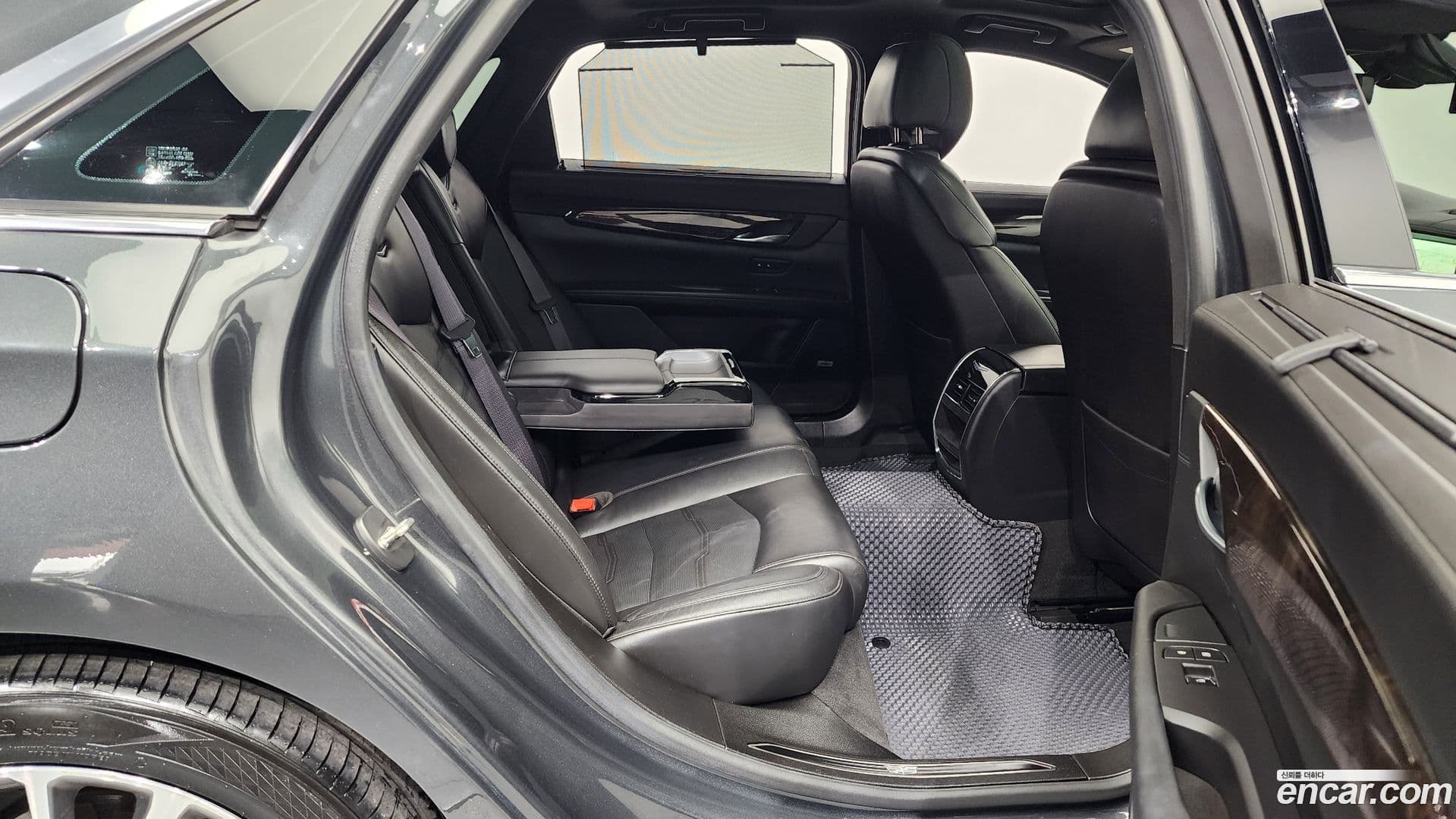 Main__Slider__Photo:CT6 Cadillac 2017.11-11