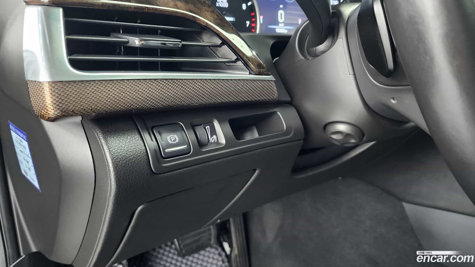 CT6 Cadillac 2017.11-OPTION-018