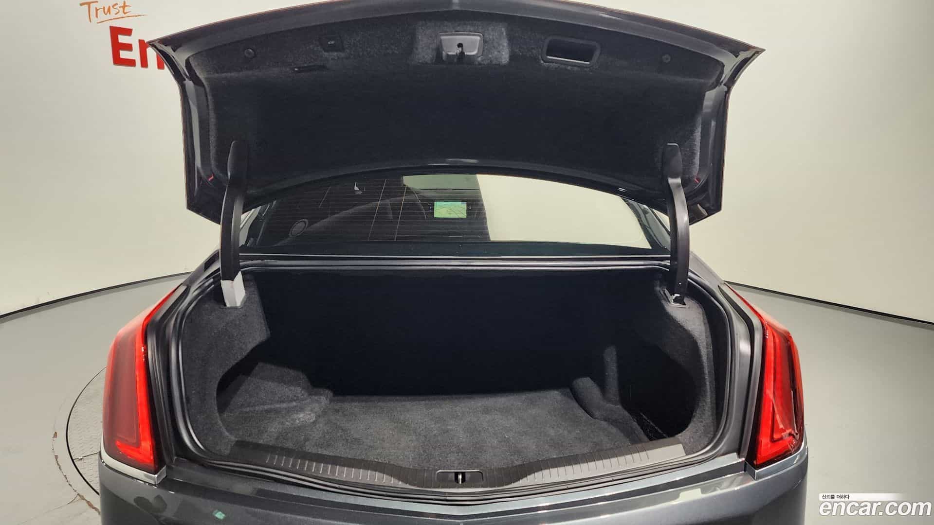 CT6 Cadillac 2017.11-OPTION-024