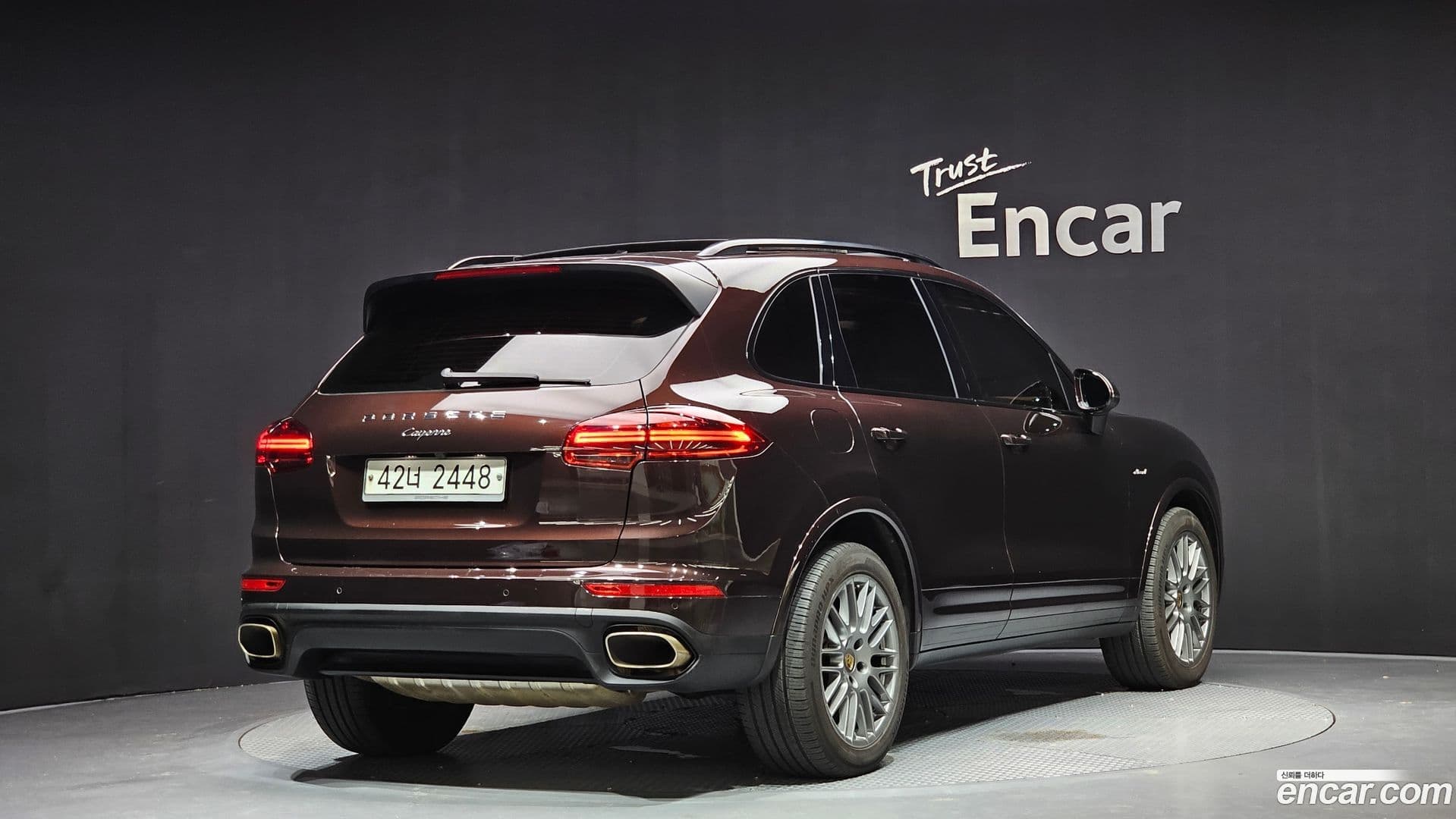 Main__Slider__Photo:Cayenne Porsche 2017.1-1