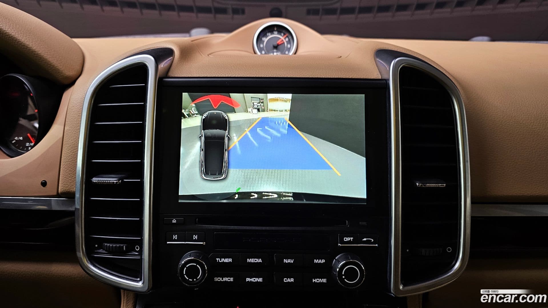 Main__Slider__Photo:Cayenne Porsche 2017.1-13