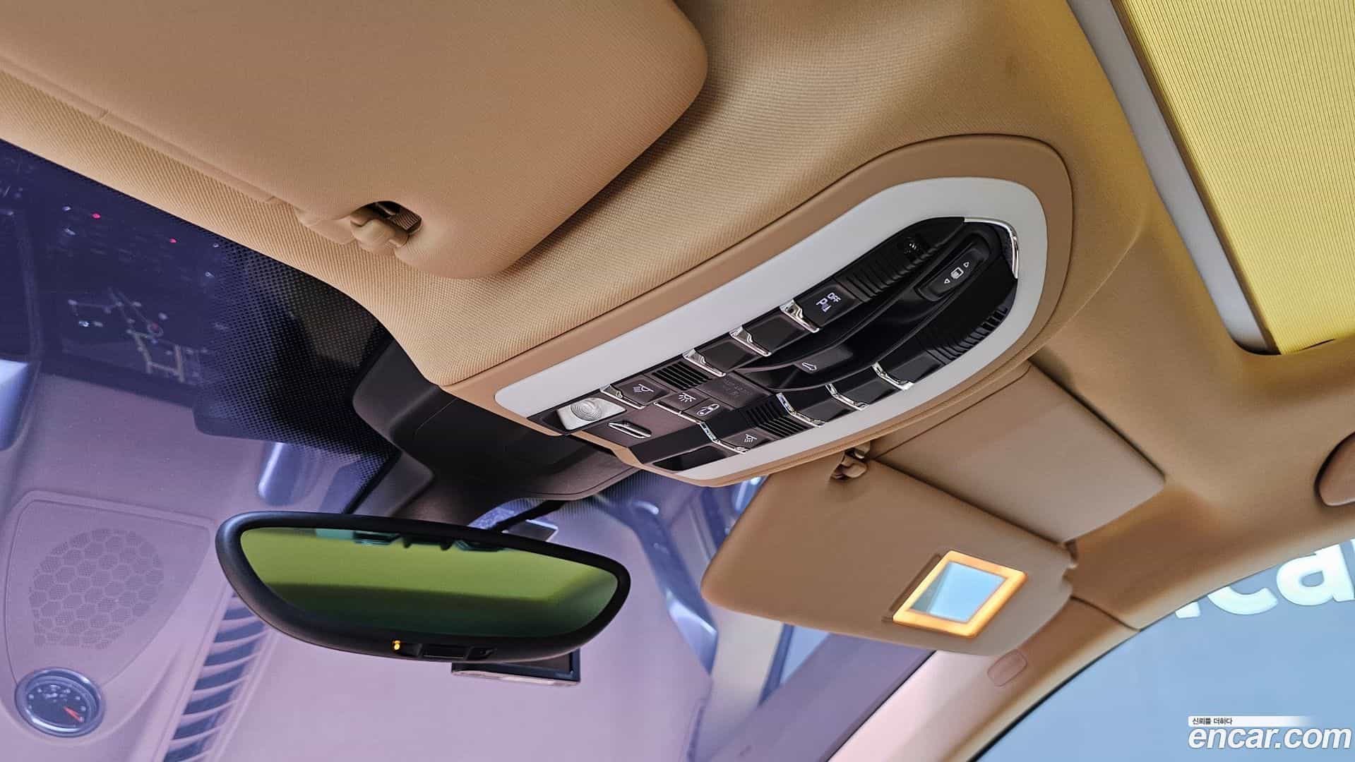 Cayenne Porsche 2017.1-OPTION-019