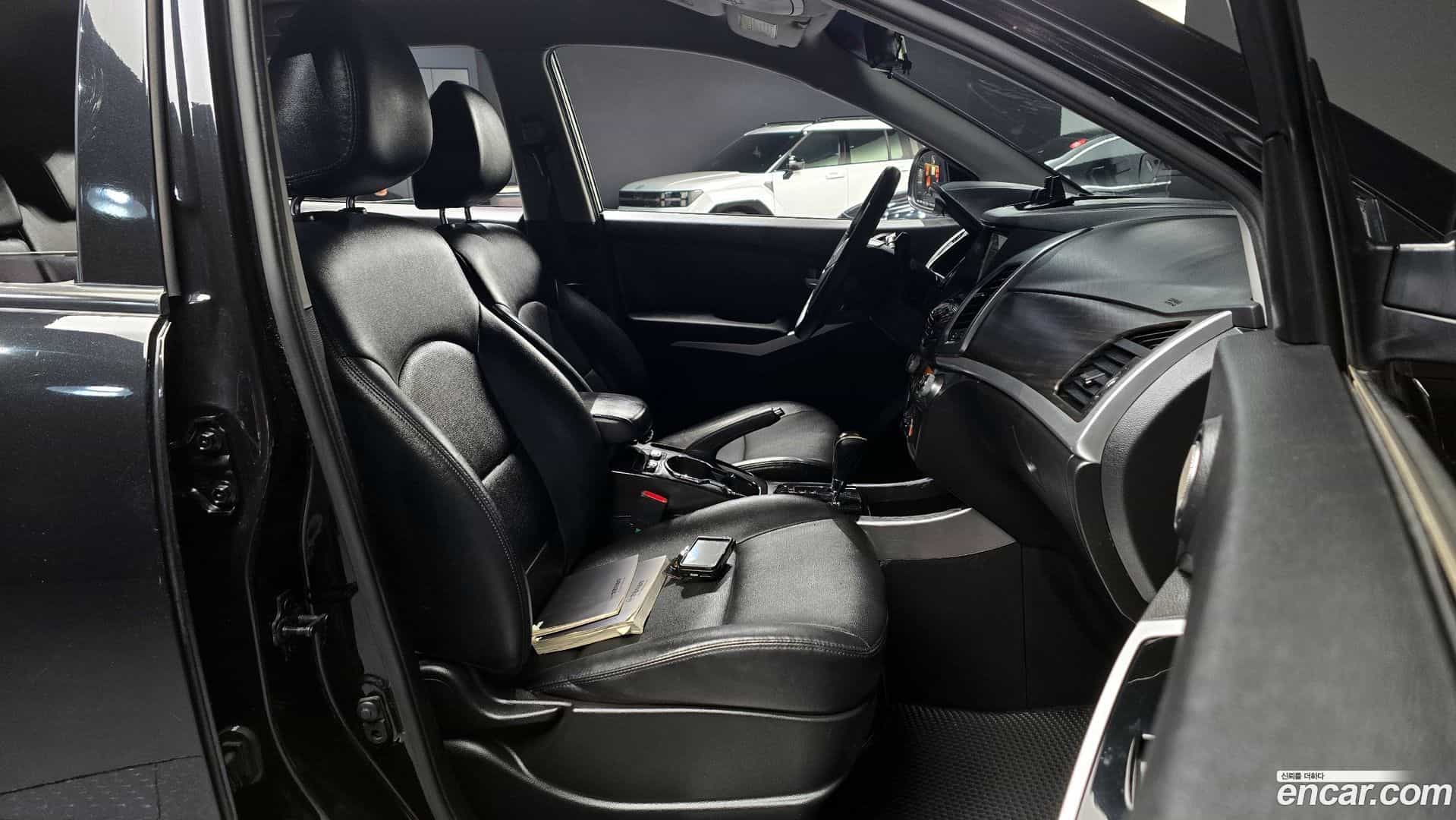 KORANDO KG_Mobility_Ssangyong 2014.11-INNER-010