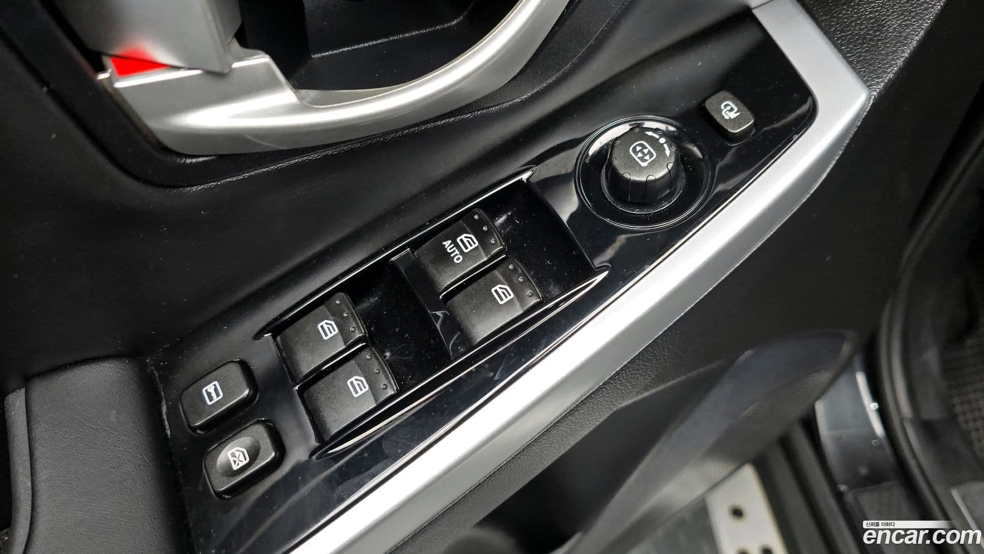 Main__Slider__Photo:KORANDO KG_Mobility_Ssangyong 2014.11-18