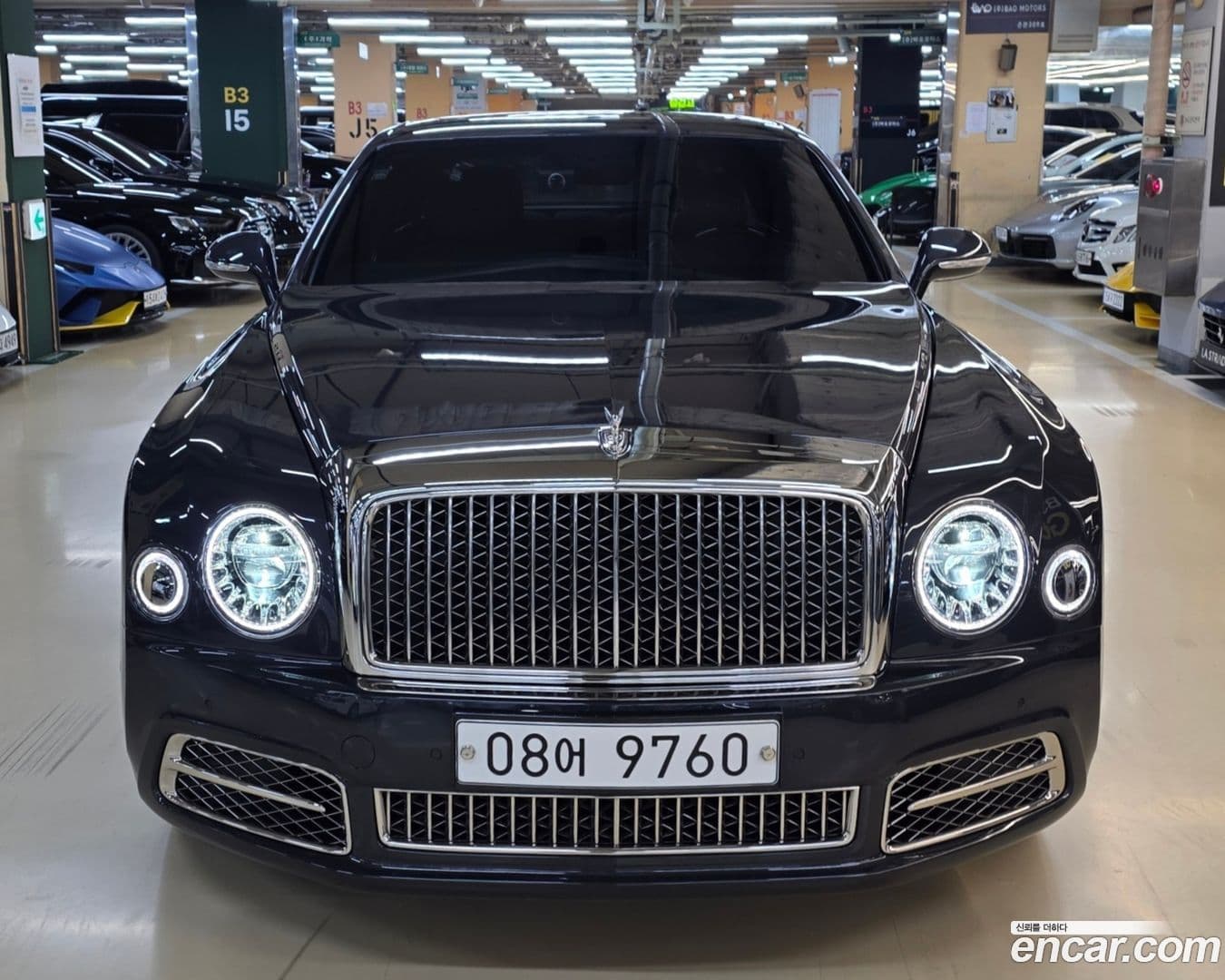 Main__Slider__Photo:Mulsanne Bentley 2017.11-0