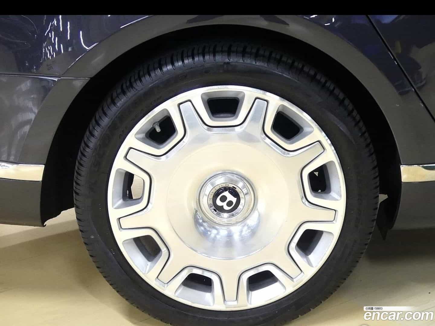 Mulsanne Bentley 2017.11-OUTER-005