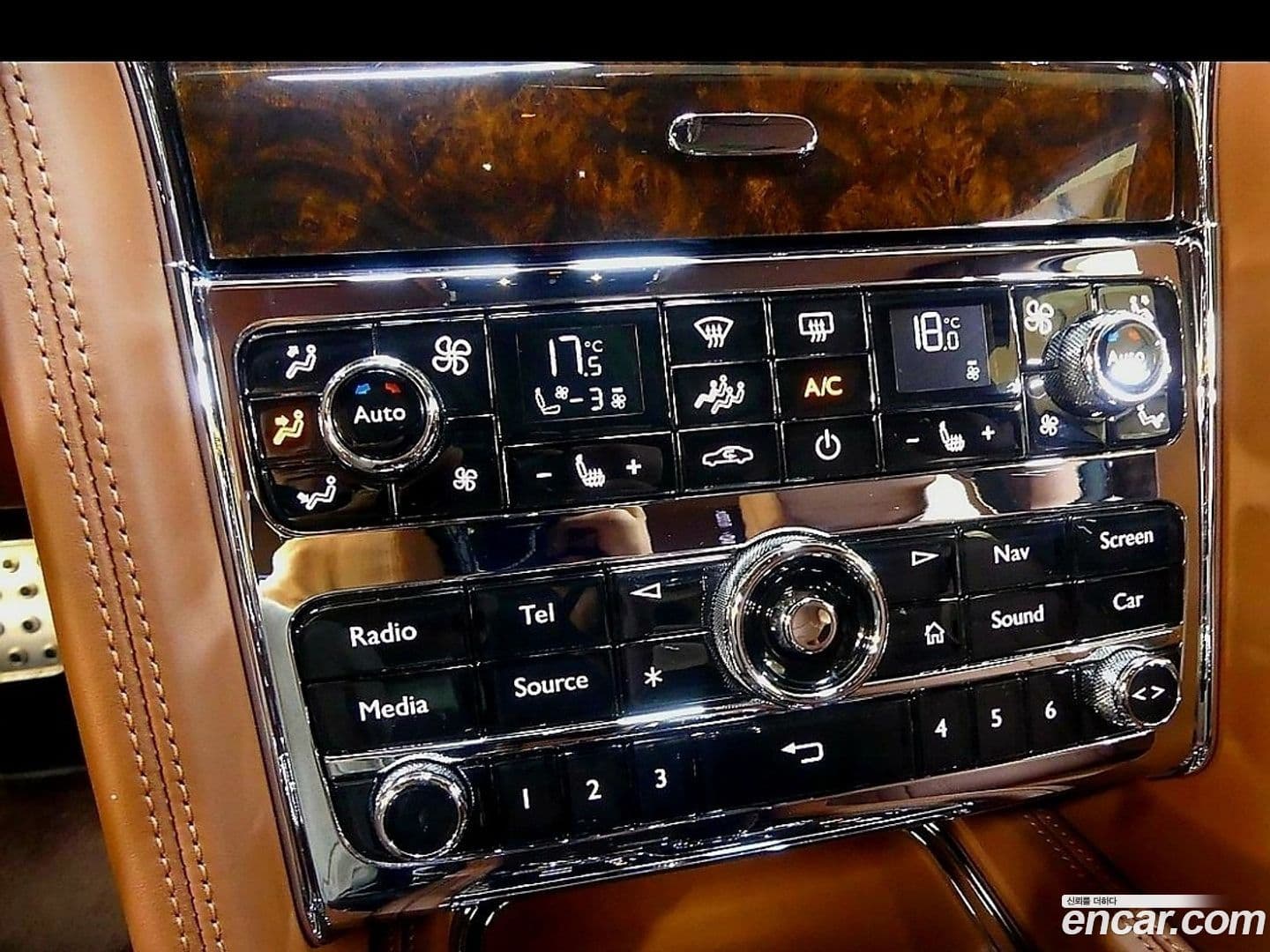 Main__Slider__Photo:Mulsanne Bentley 2017.11-14