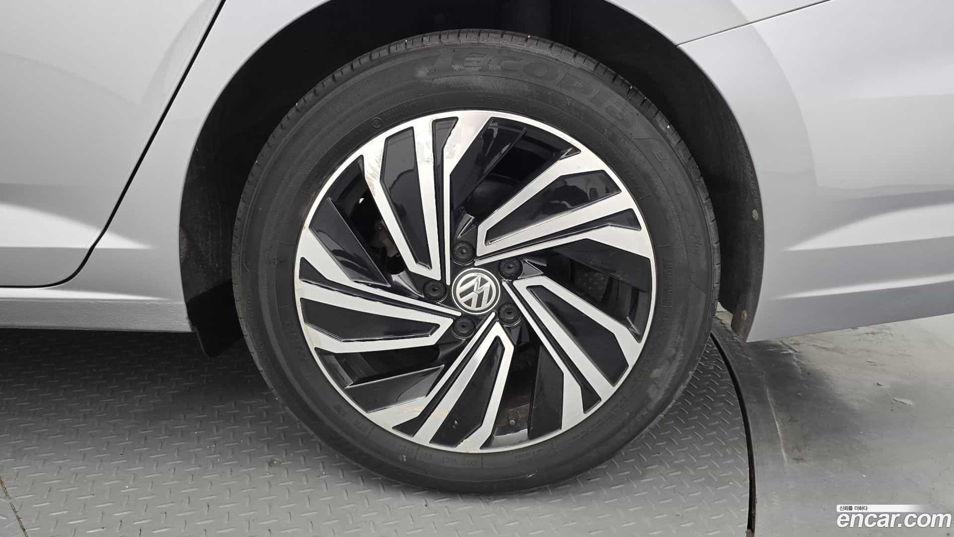 Jetta Volkswagen 2020.11-OUTER-005