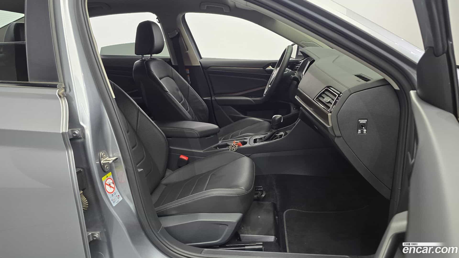 Jetta Volkswagen 2020.11-INNER-010