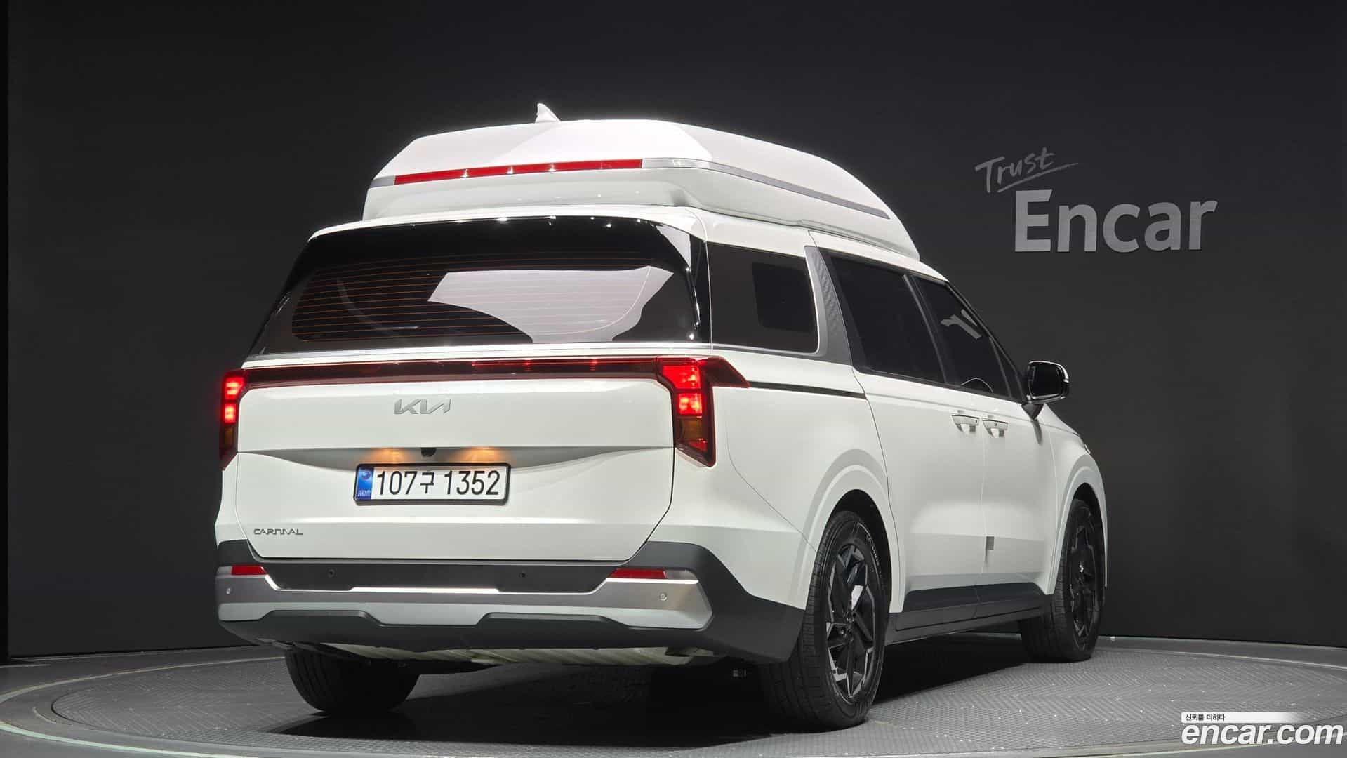 Canival Kia 2023.11-OUTER-002