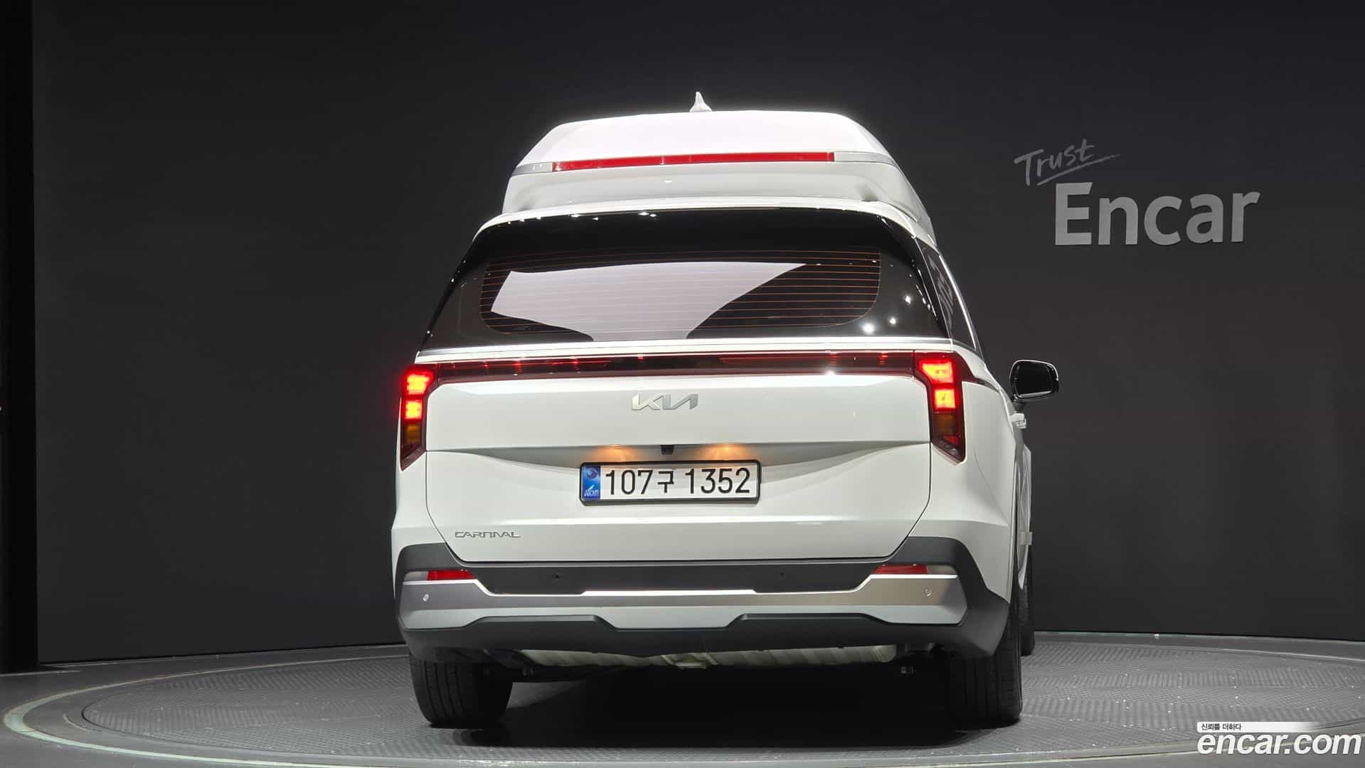 Canival Kia 2023.11-OUTER-004