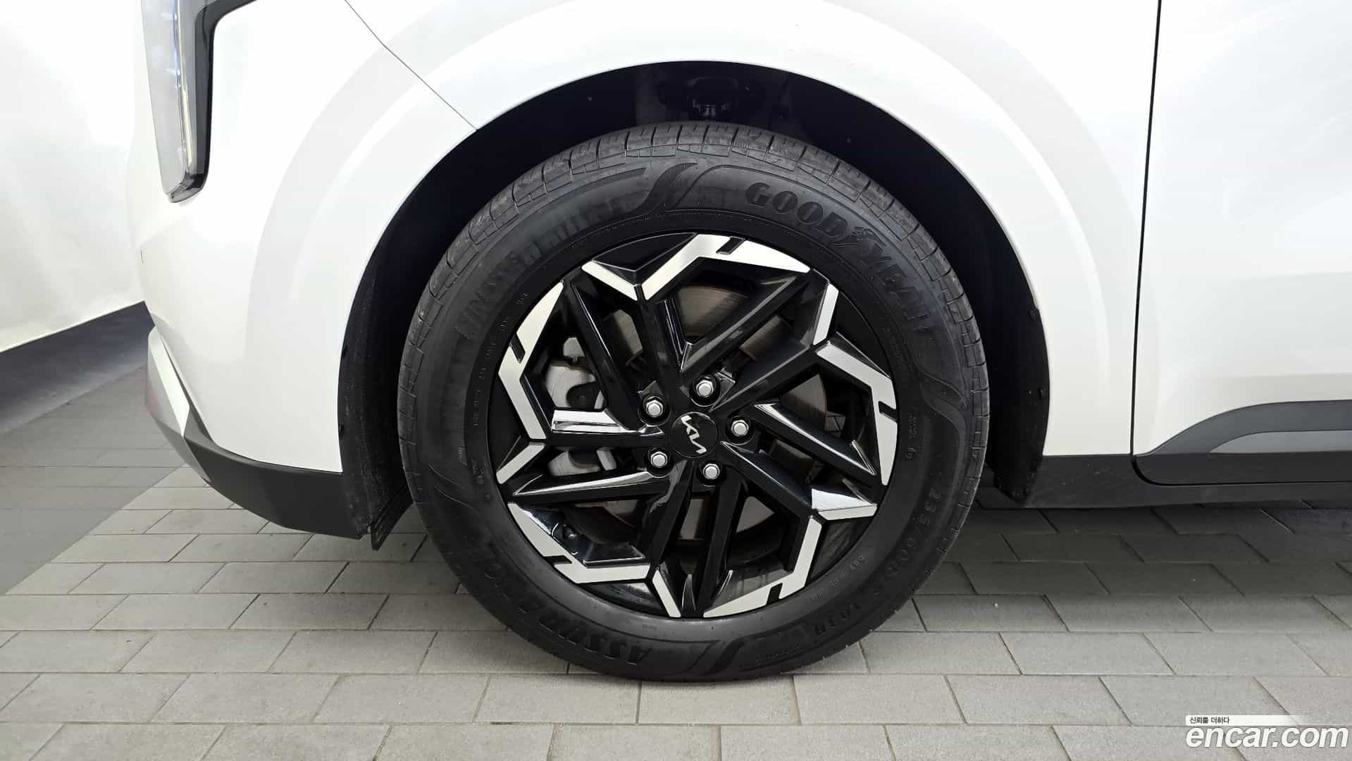 Canival Kia 2023.11-OUTER-005