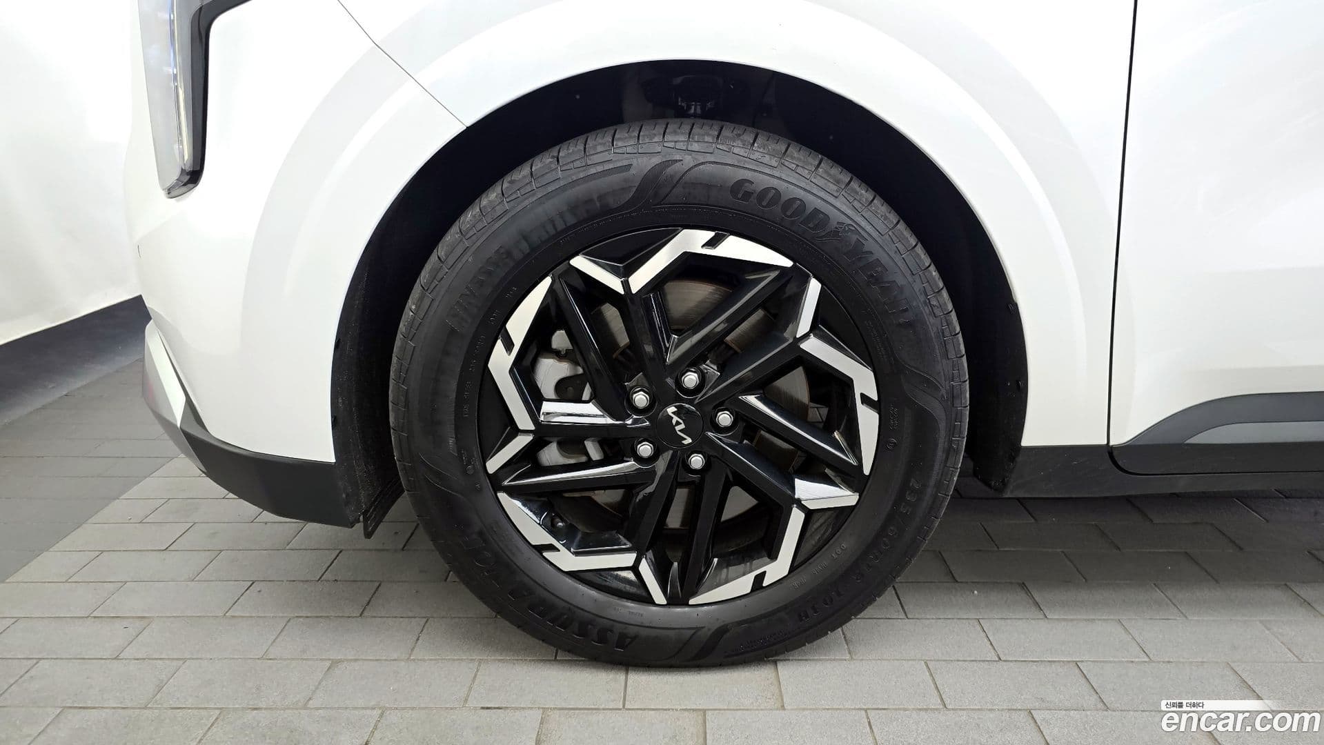 Main__Slider__Photo:Canival Kia 2023.11-4