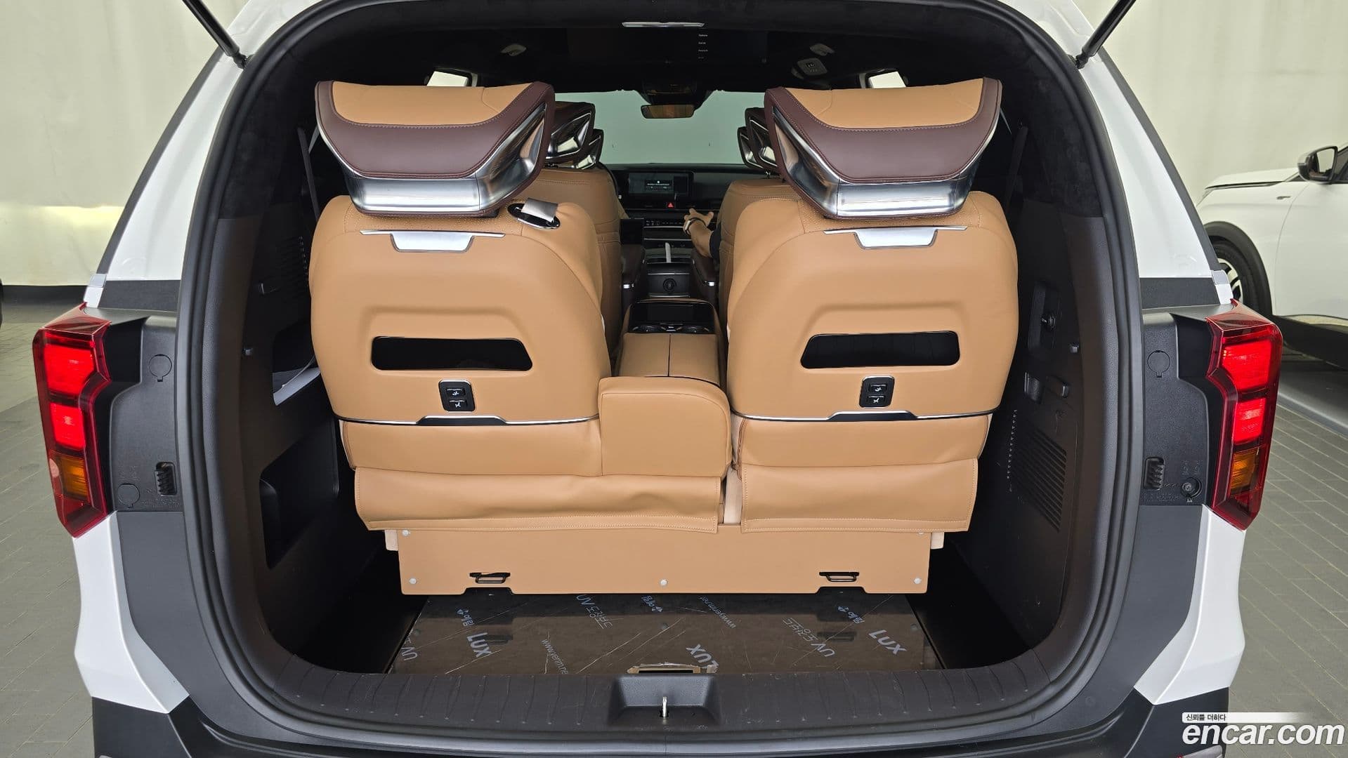 Main__Slider__Photo:Canival Kia 2023.11-19