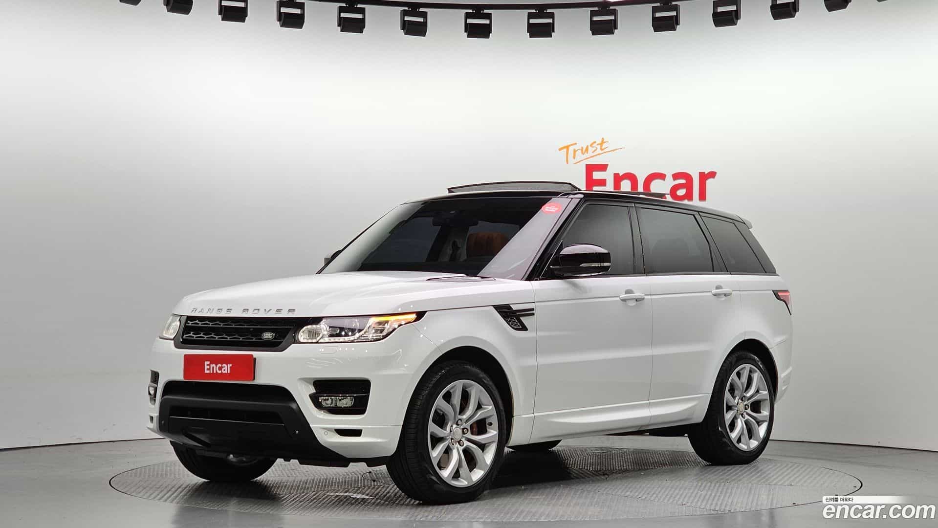 Range Rover Sport Land Rover 2015.1-OUTER-001