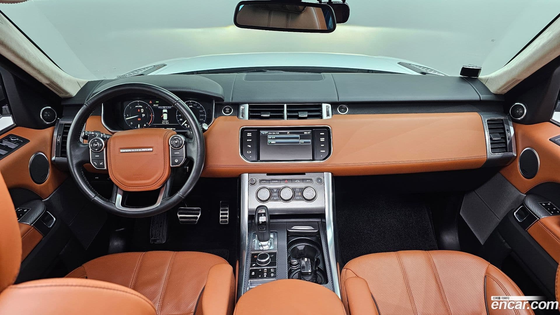 Main__Slider__Photo:Range Rover Sport Land Rover 2015.1-6