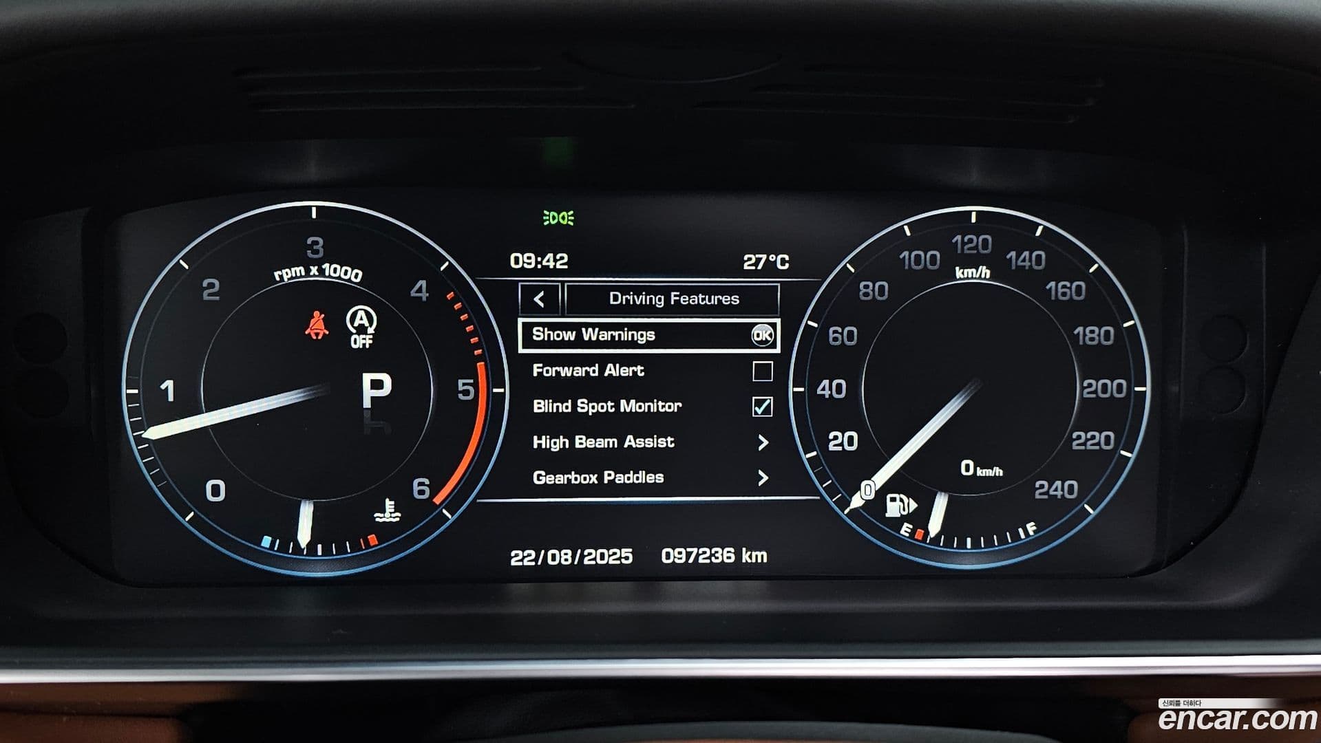 Main__Slider__Photo:Range Rover Sport Land Rover 2015.1-7