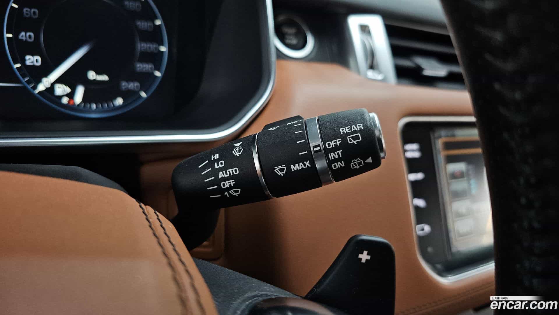 Range Rover Sport Land Rover 2015.1-OPTION-021