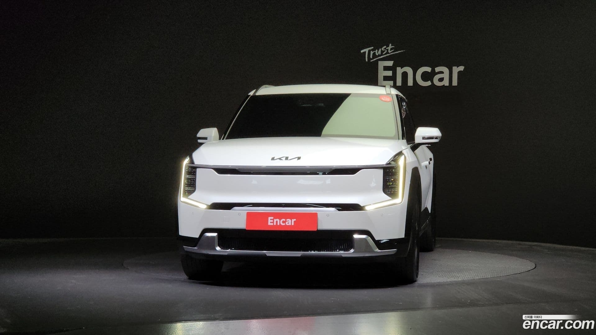 Main__Slider__Photo:EV9 Kia 2023.9-2