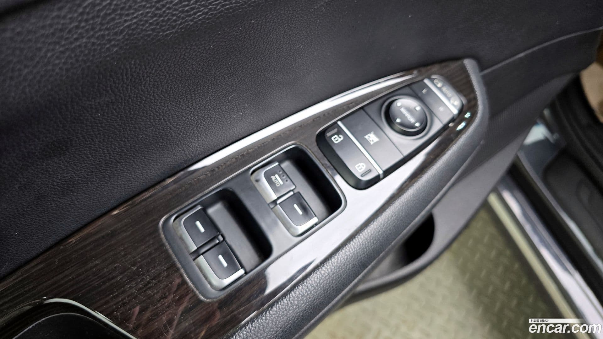 Main__Slider__Photo:K5 Kia 2015.11-13