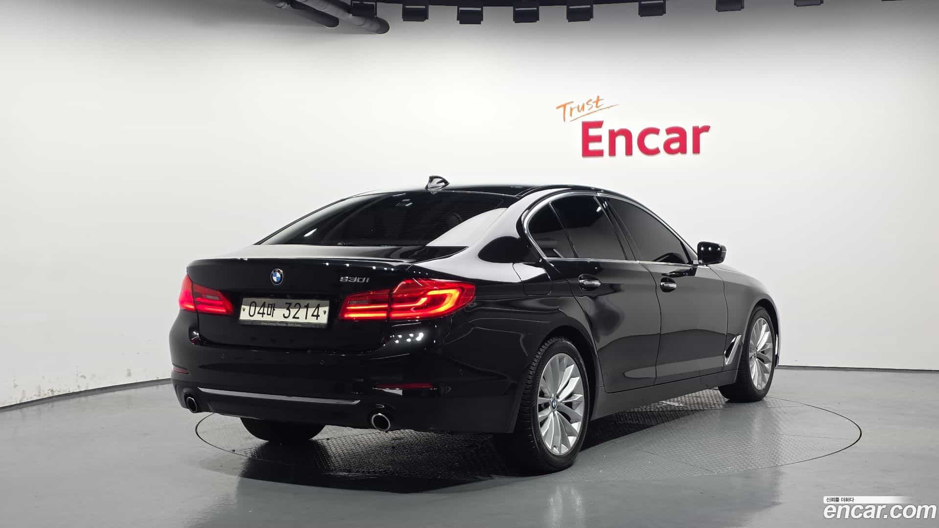 5-Series BMW 2018.5-OUTER-002