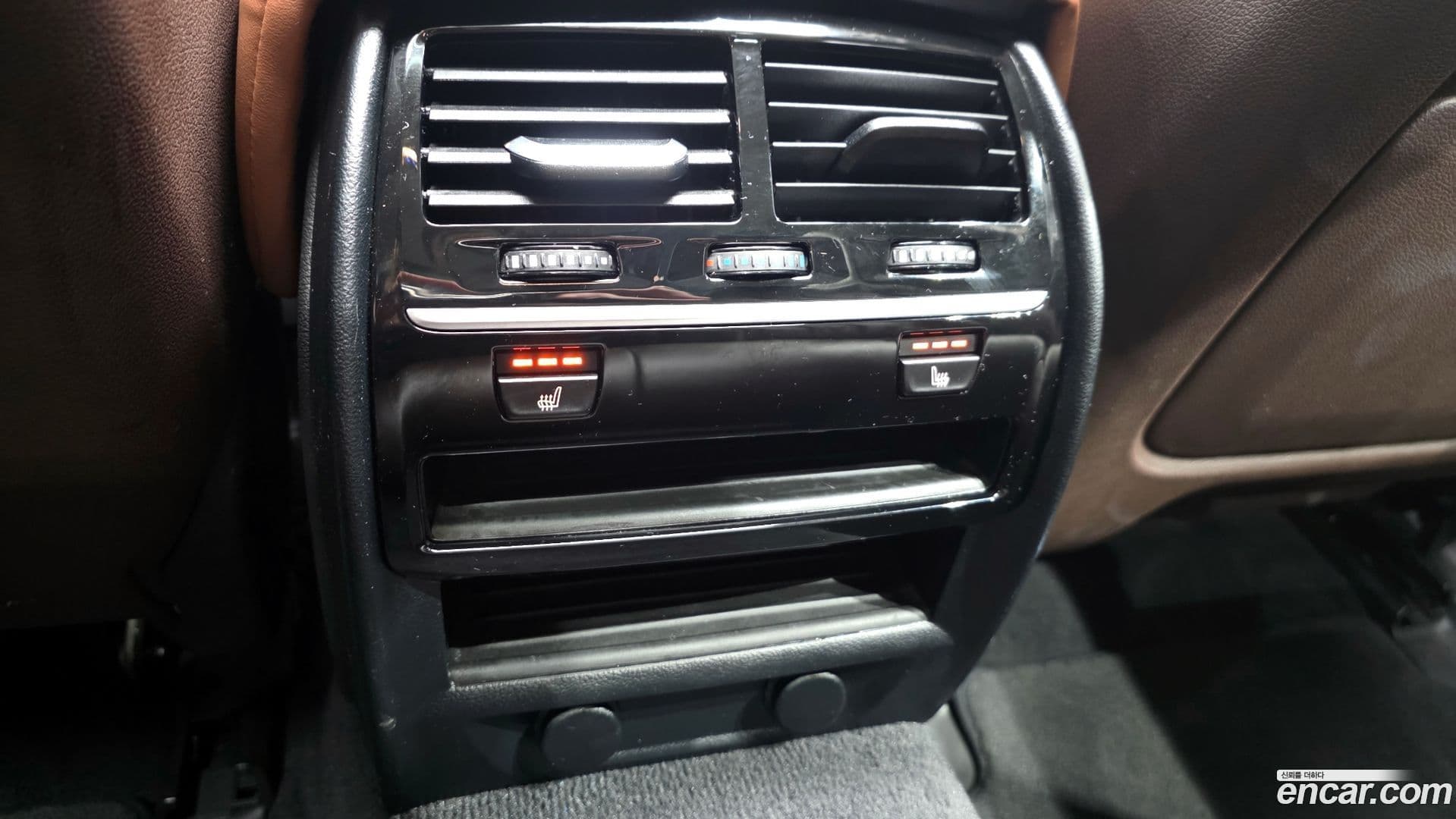 Main__Slider__Photo:5-Series BMW 2018.5-18