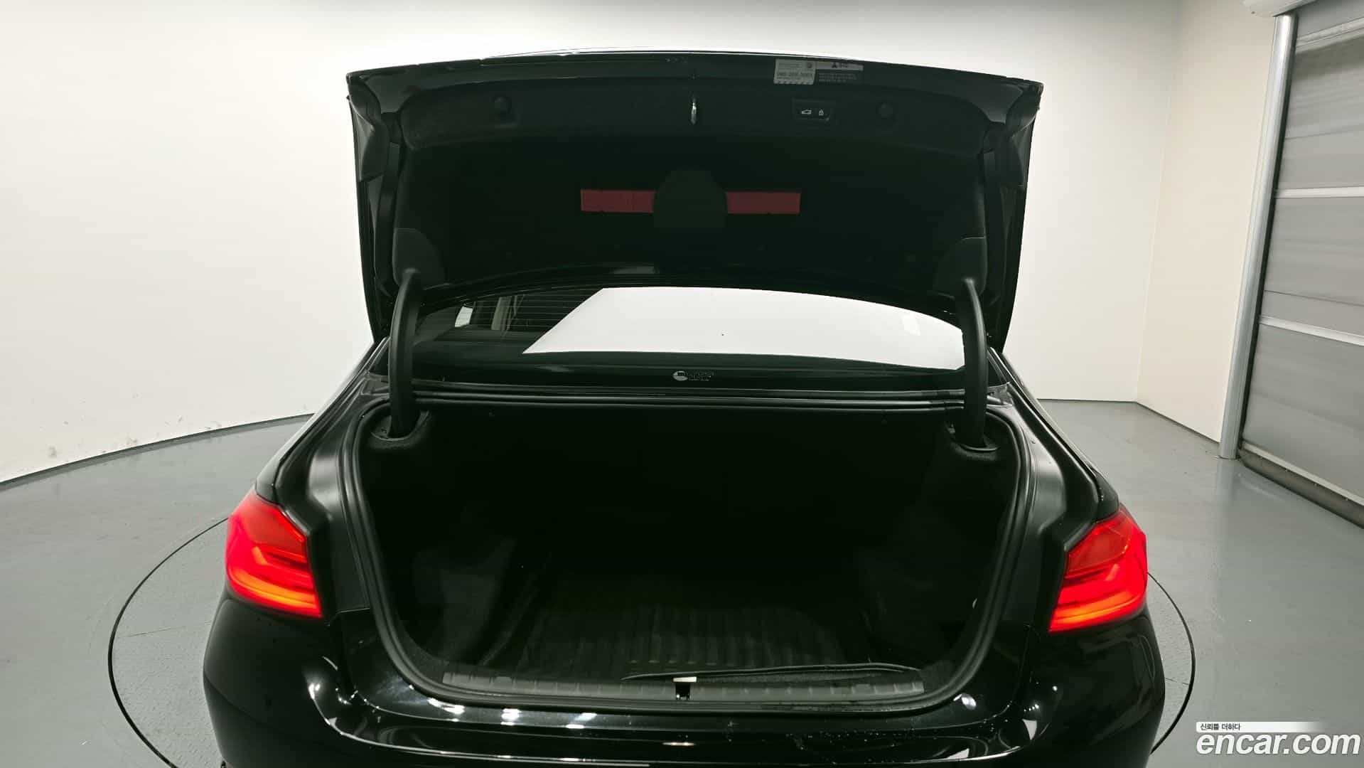 5-Series BMW 2018.5-OPTION-024