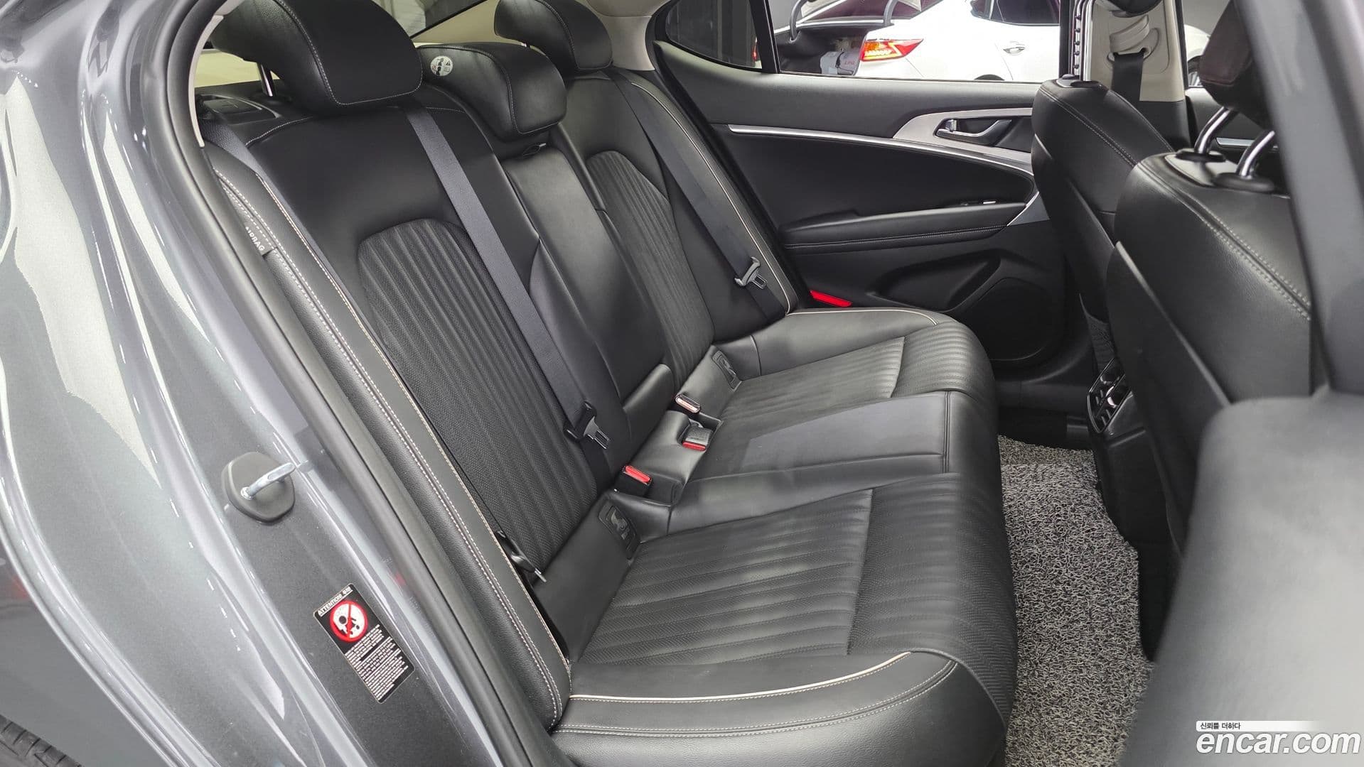 Main__Slider__Photo:G70 Genesis 2018.10-11