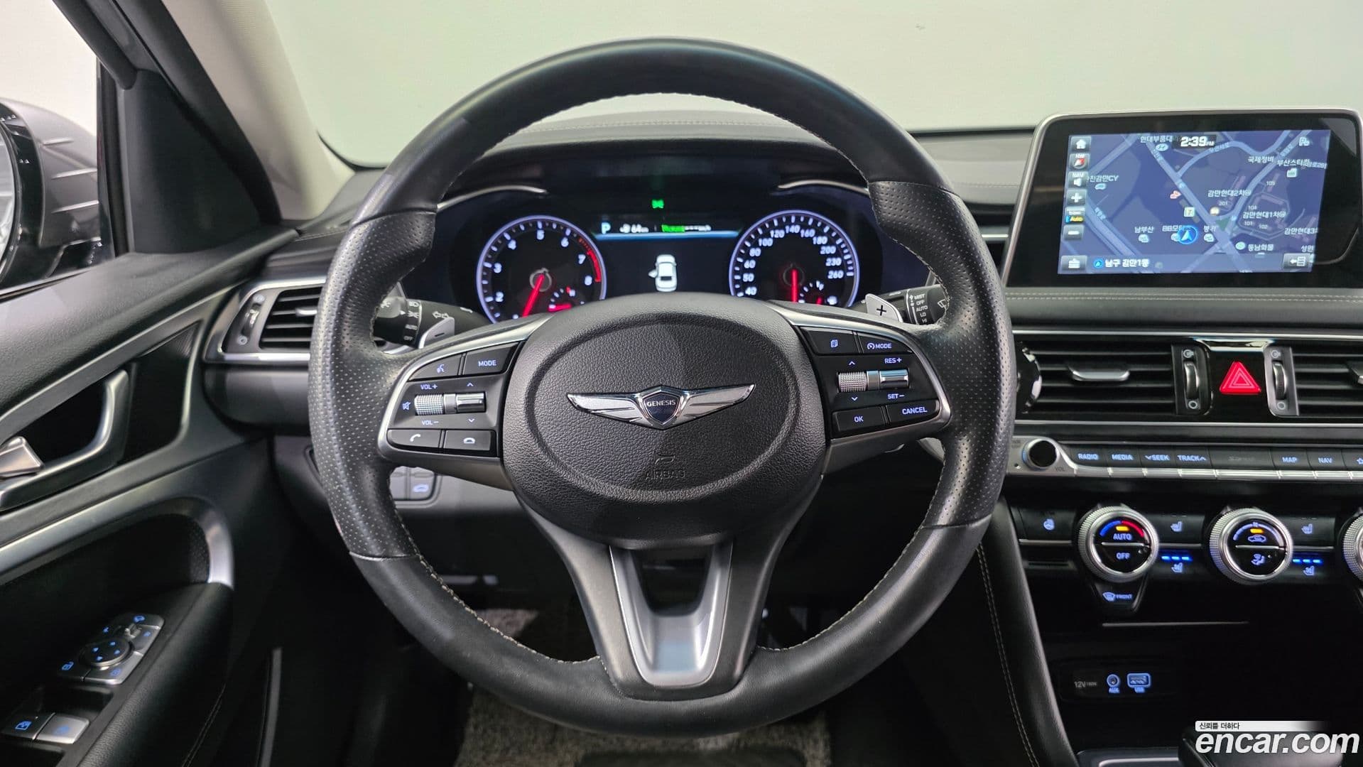 Main__Slider__Photo:G70 Genesis 2018.10-12