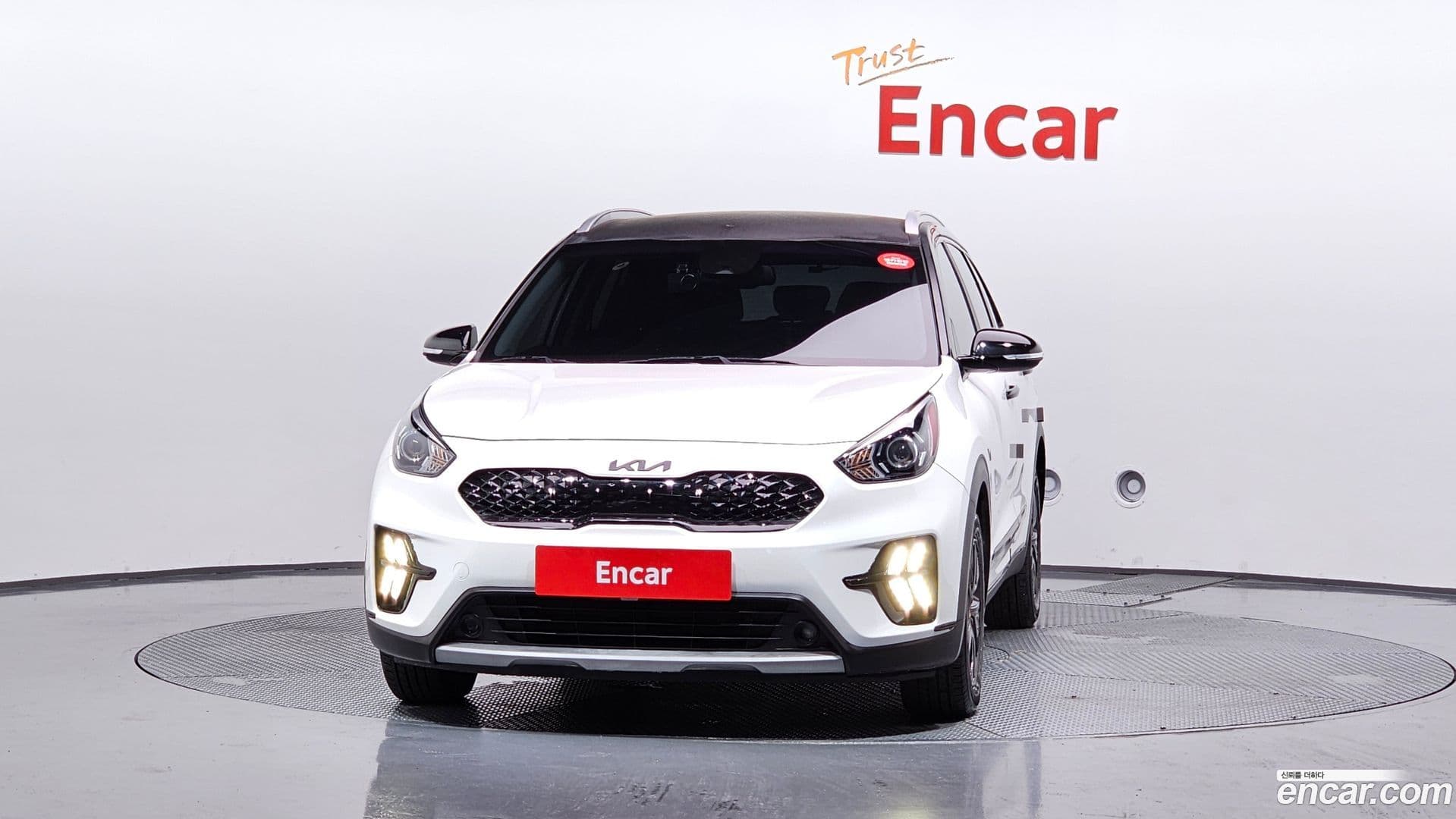 Main__Slider__Photo:Niro Kia 2021.10-2