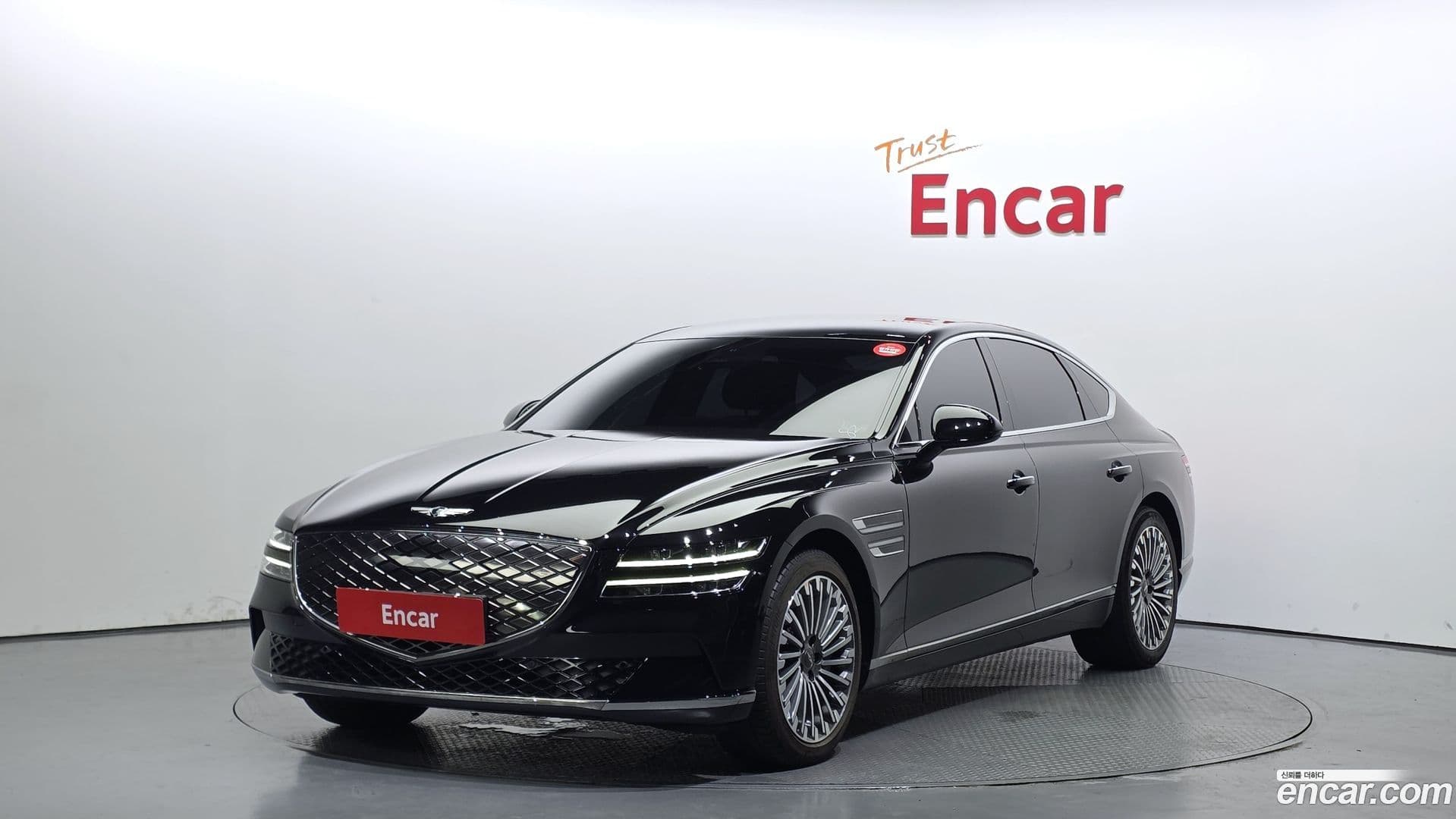 Main__Slider__Photo:G80 Genesis 2021.8-0